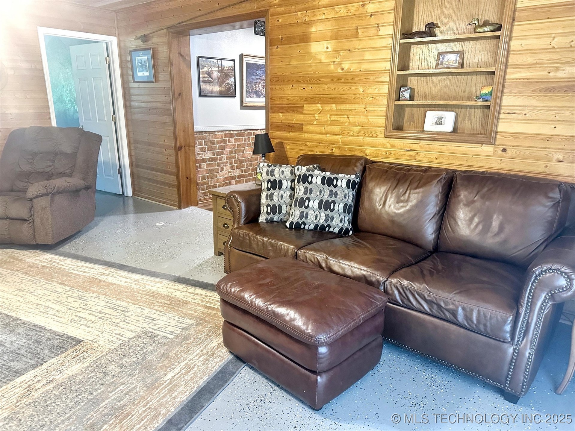 3293 W Southern Avenue Property Photo 14