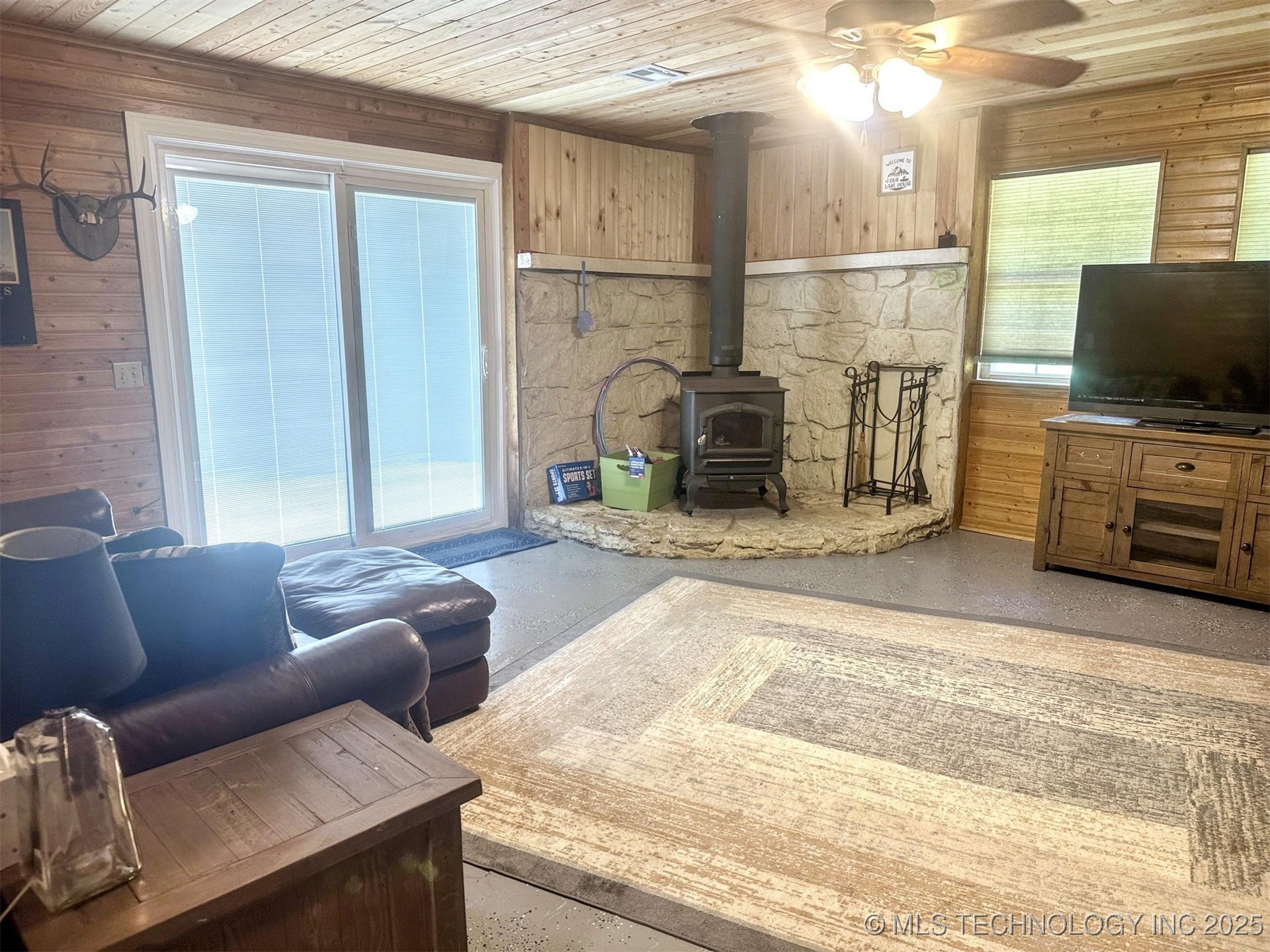 3293 W Southern Avenue Property Photo 18