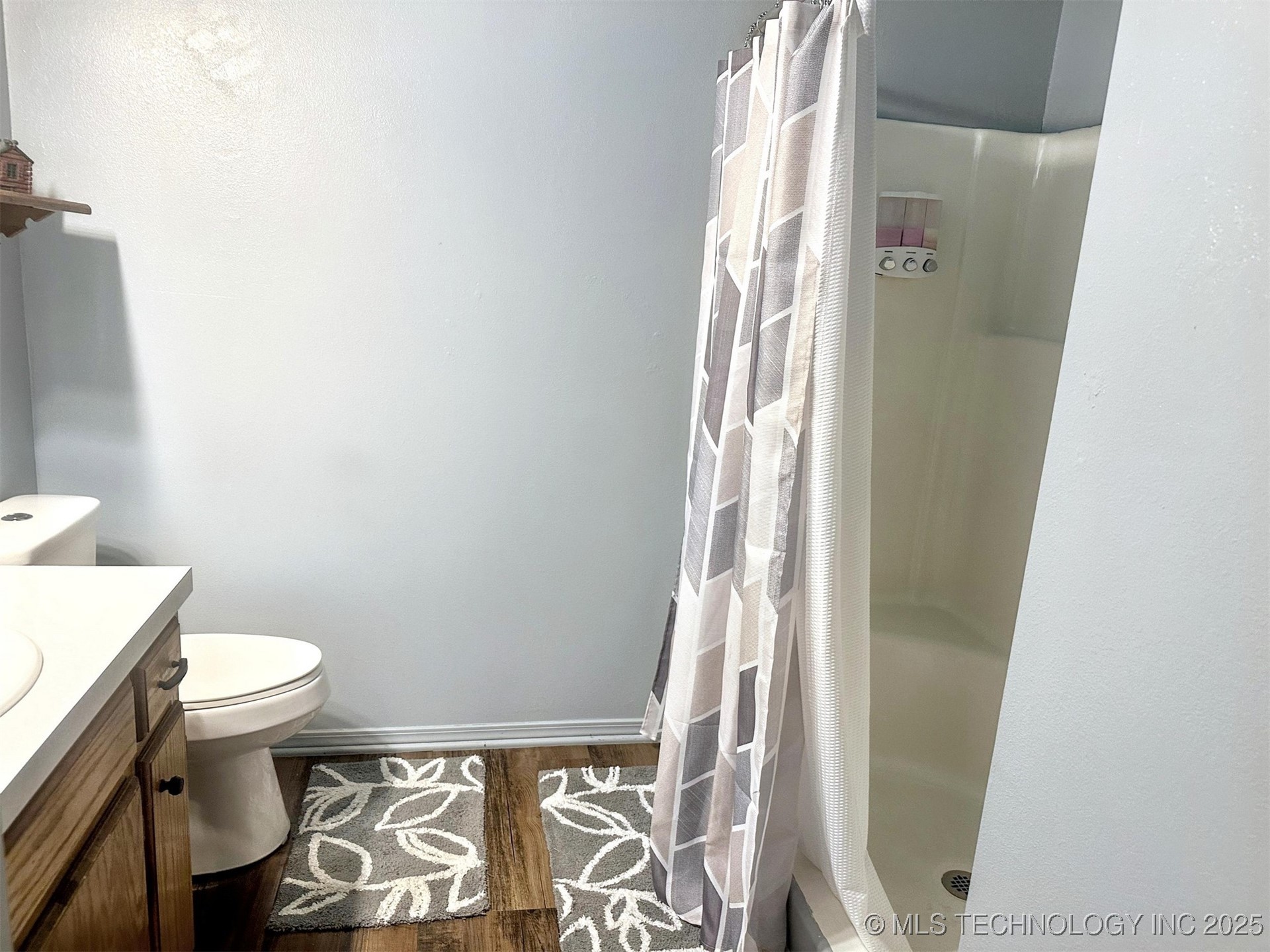 3293 W Southern Avenue Property Photo 21