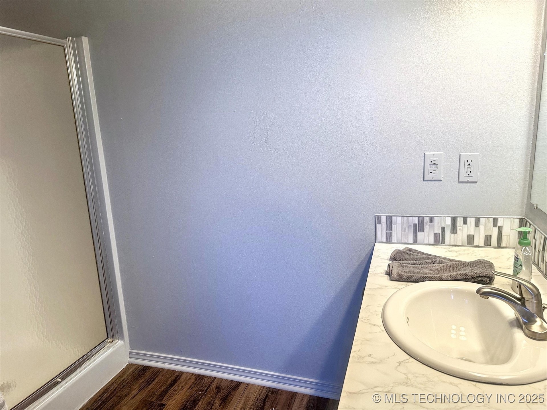 3293 W Southern Avenue Property Photo 32