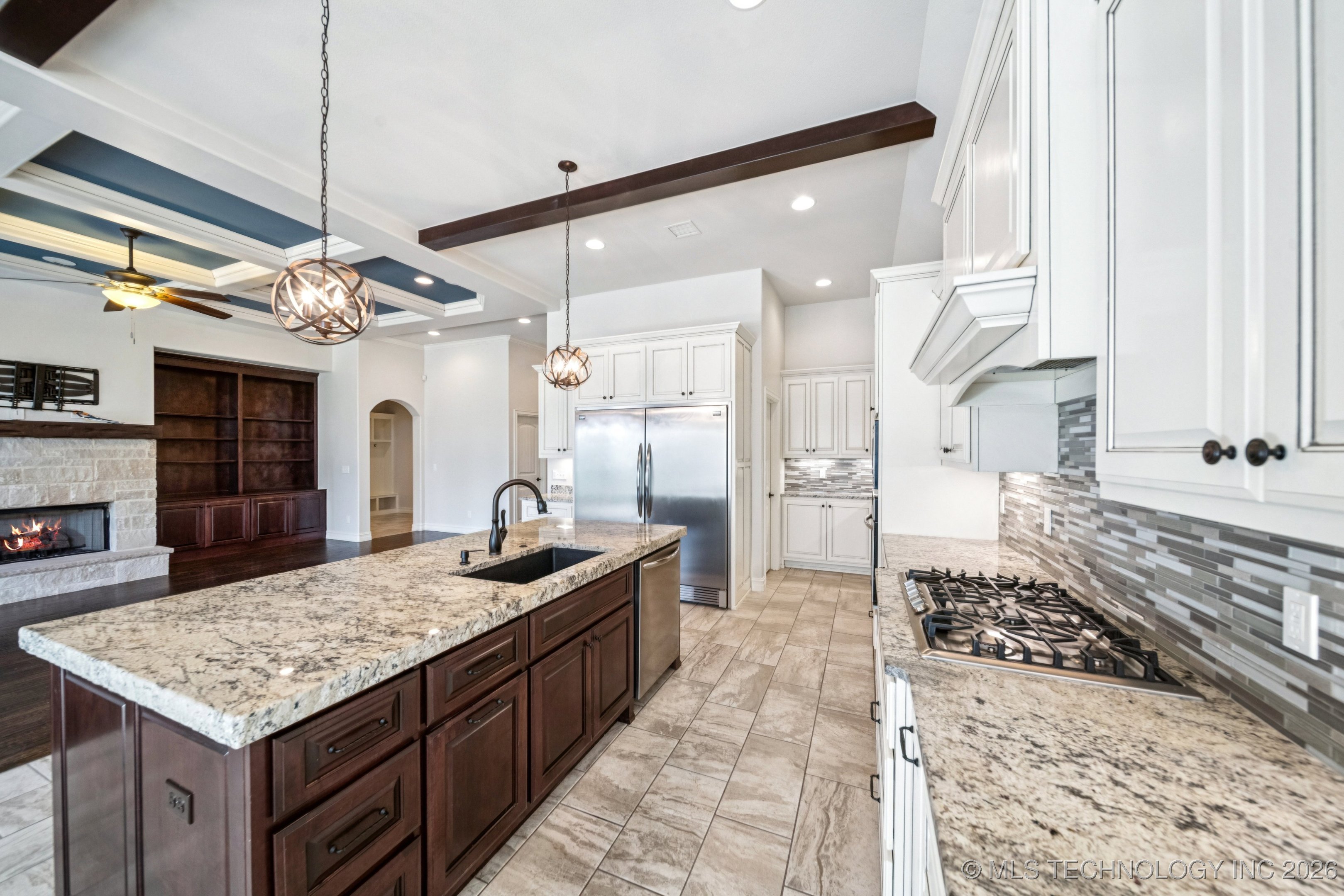 13006 S 2nd Street Property Photo 12