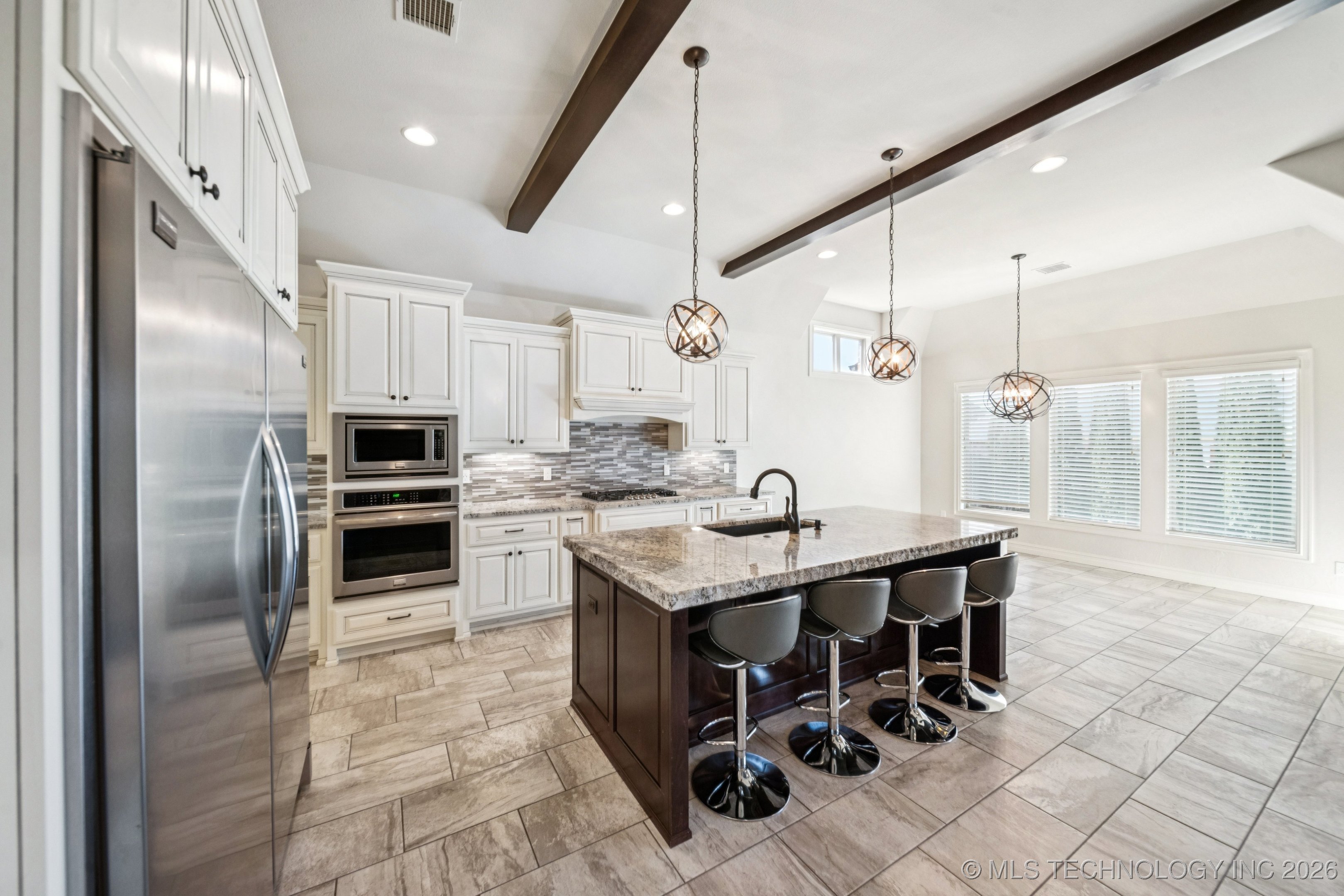 13006 S 2nd Street Property Photo 14