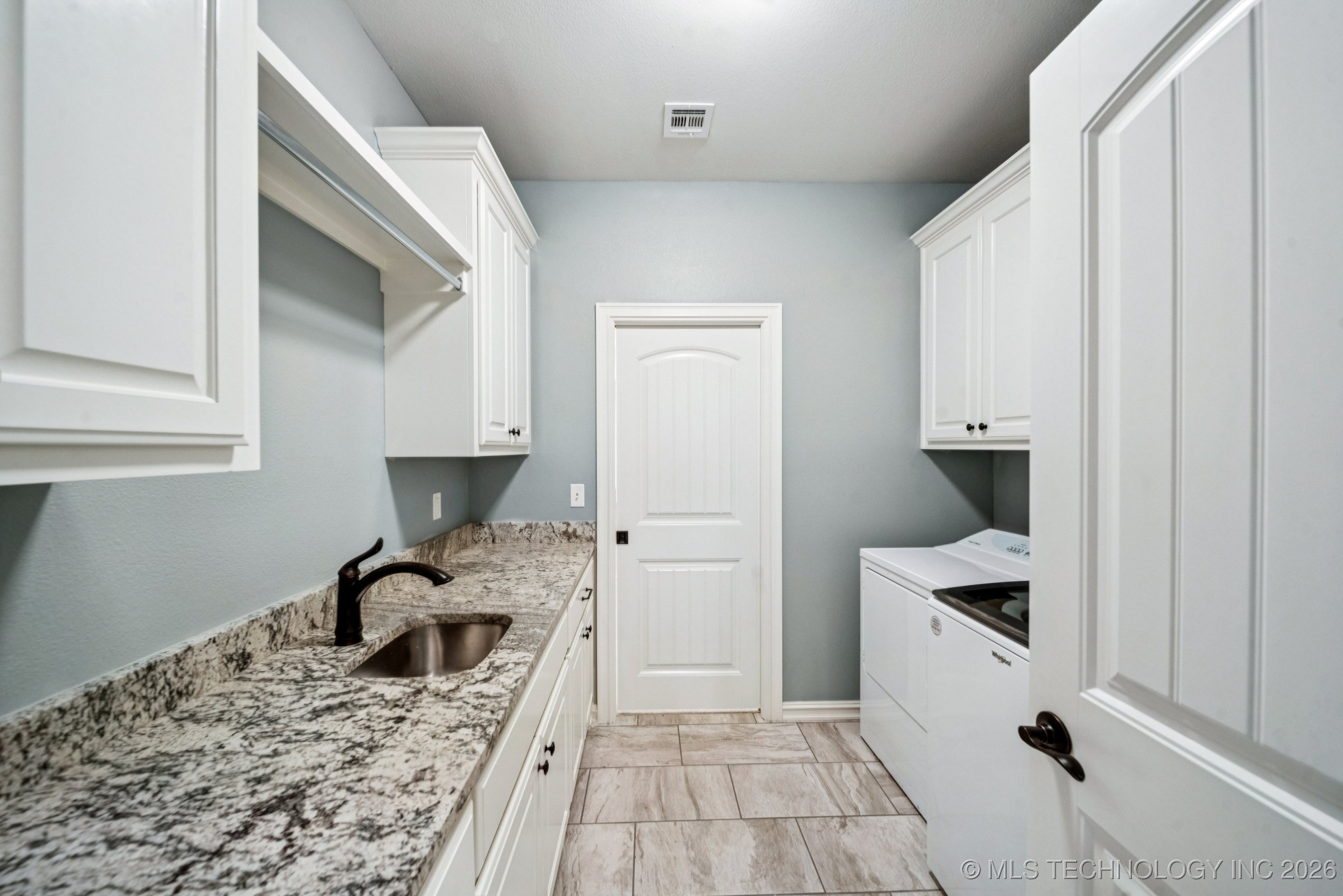 13006 S 2nd Street Property Photo 16