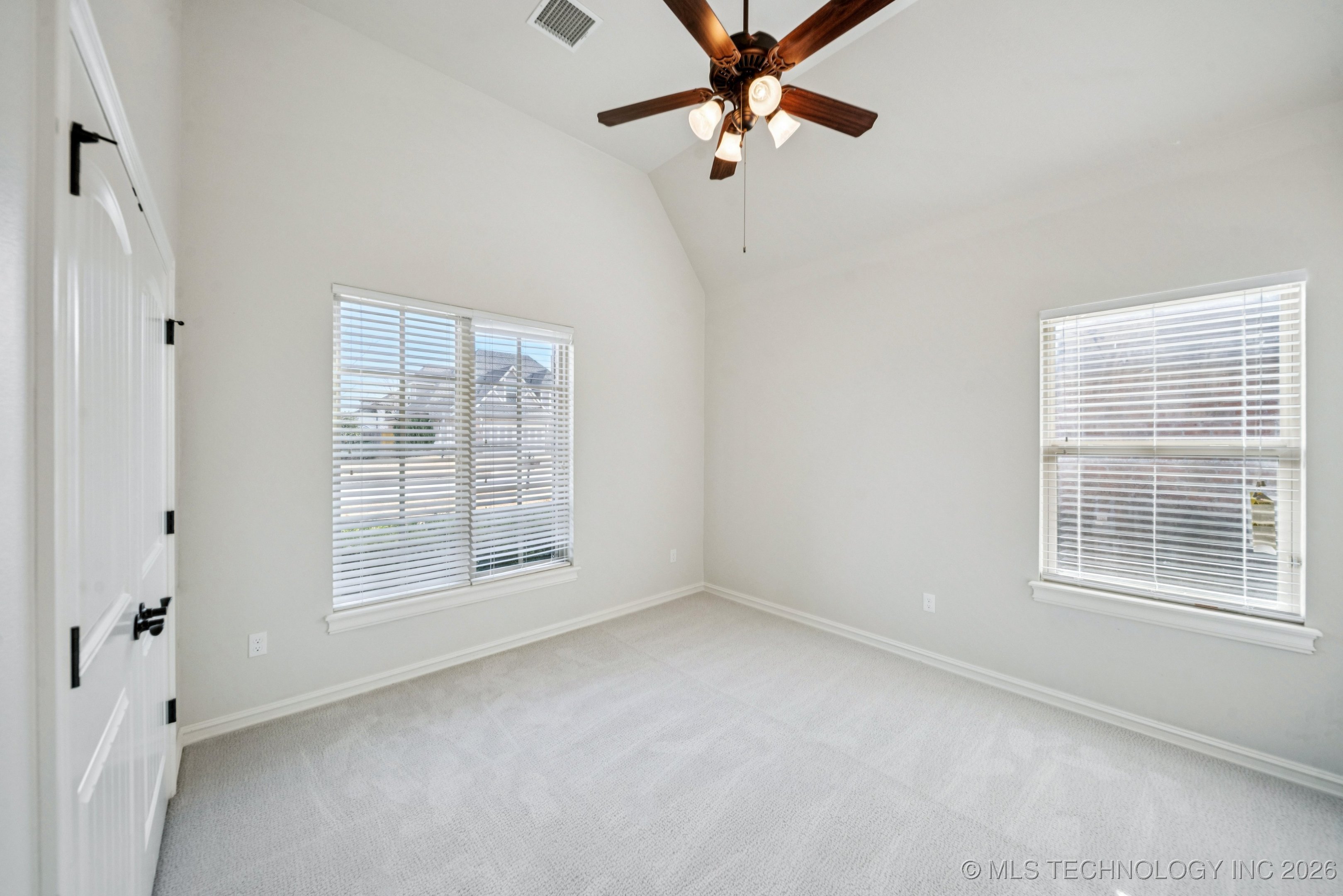 13006 S 2nd Street Property Photo 22