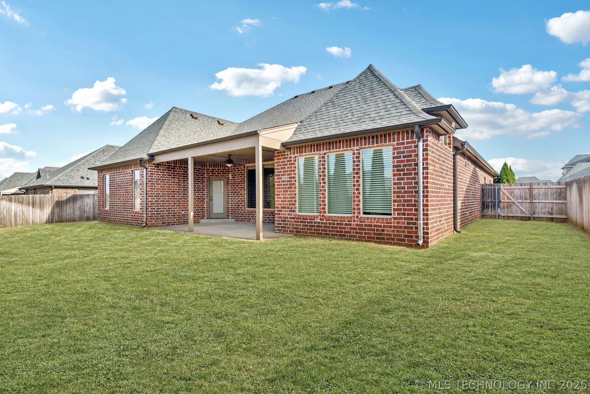 13006 S 2nd Street Property Photo 28