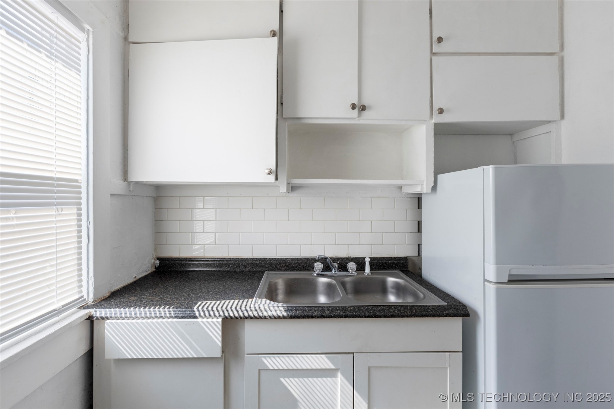 820 S 6th Property Photo 24