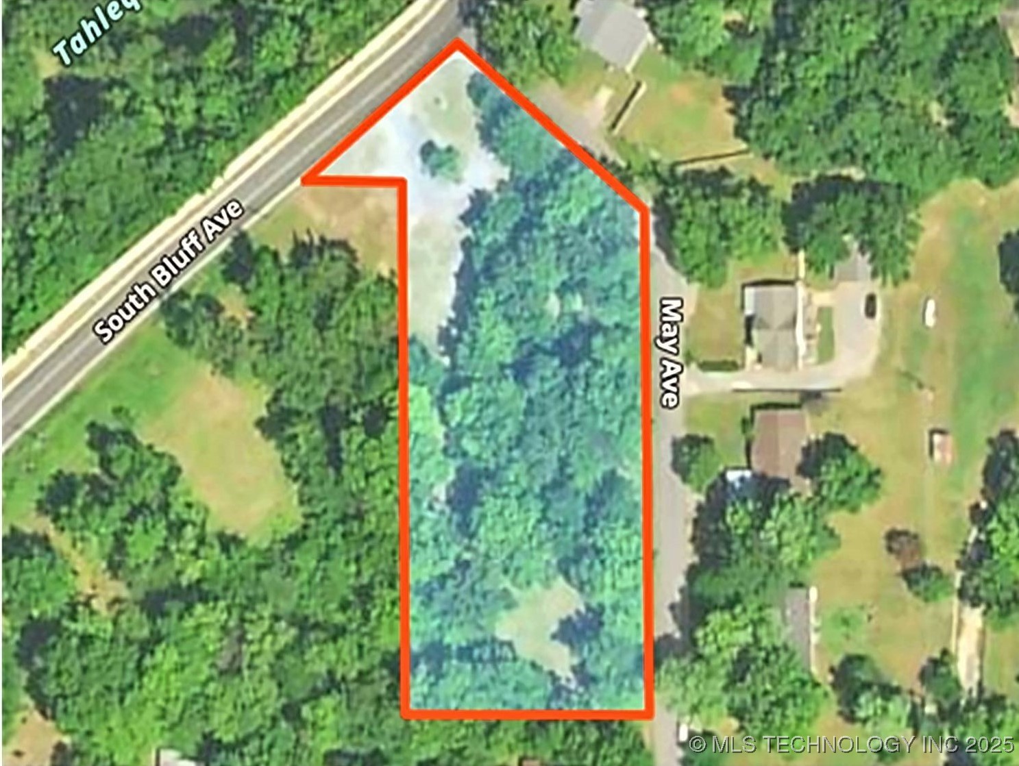 403 S Bluff Avenue Property Photo 2