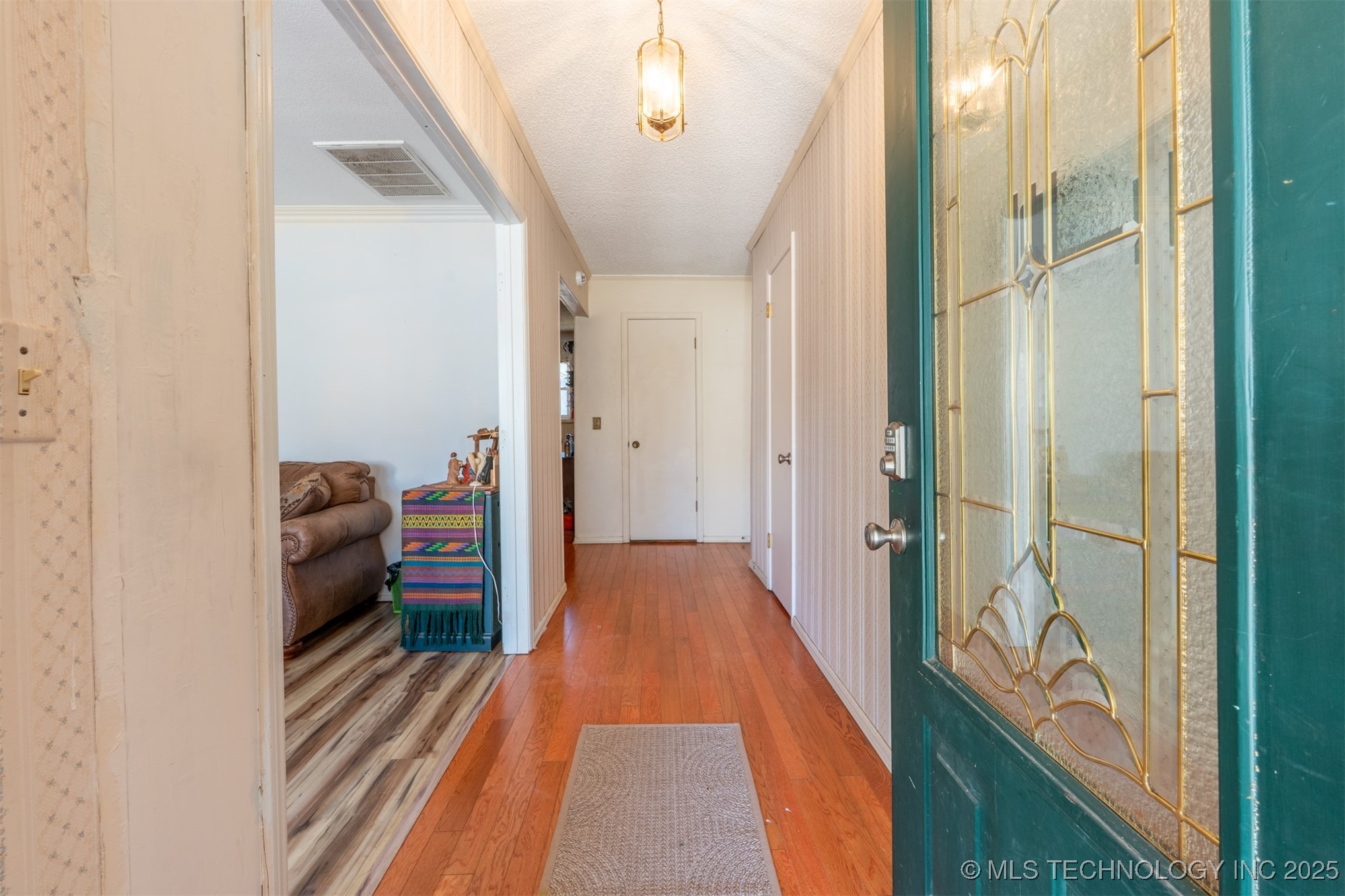 6915 S 77th East Avenue E Property Photo 4