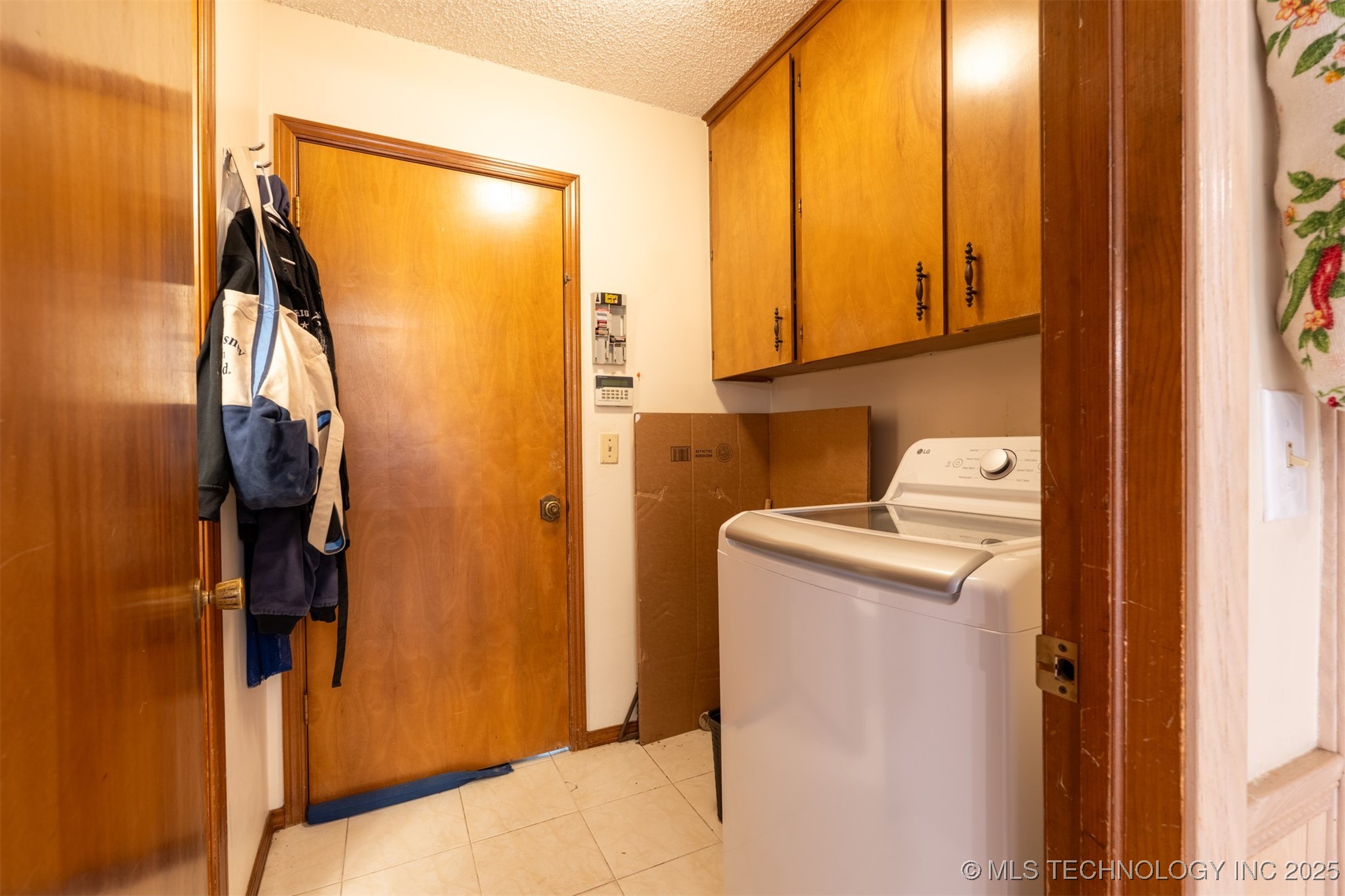 6915 S 77th East Avenue E Property Photo 20