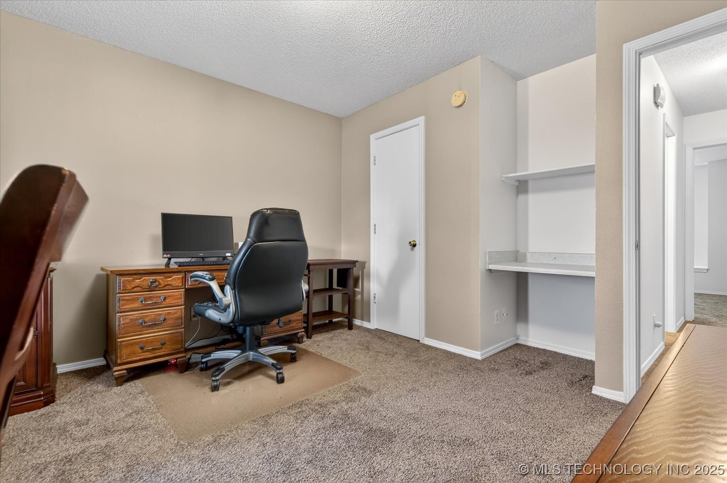 629 S Moore Avenue Property Photo 18