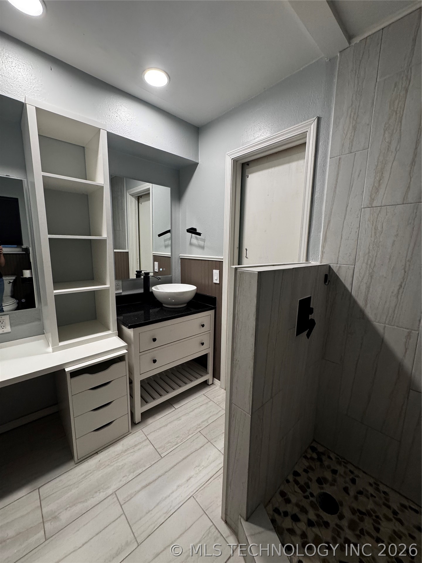 5485 Primrose Lane Property Photo 12