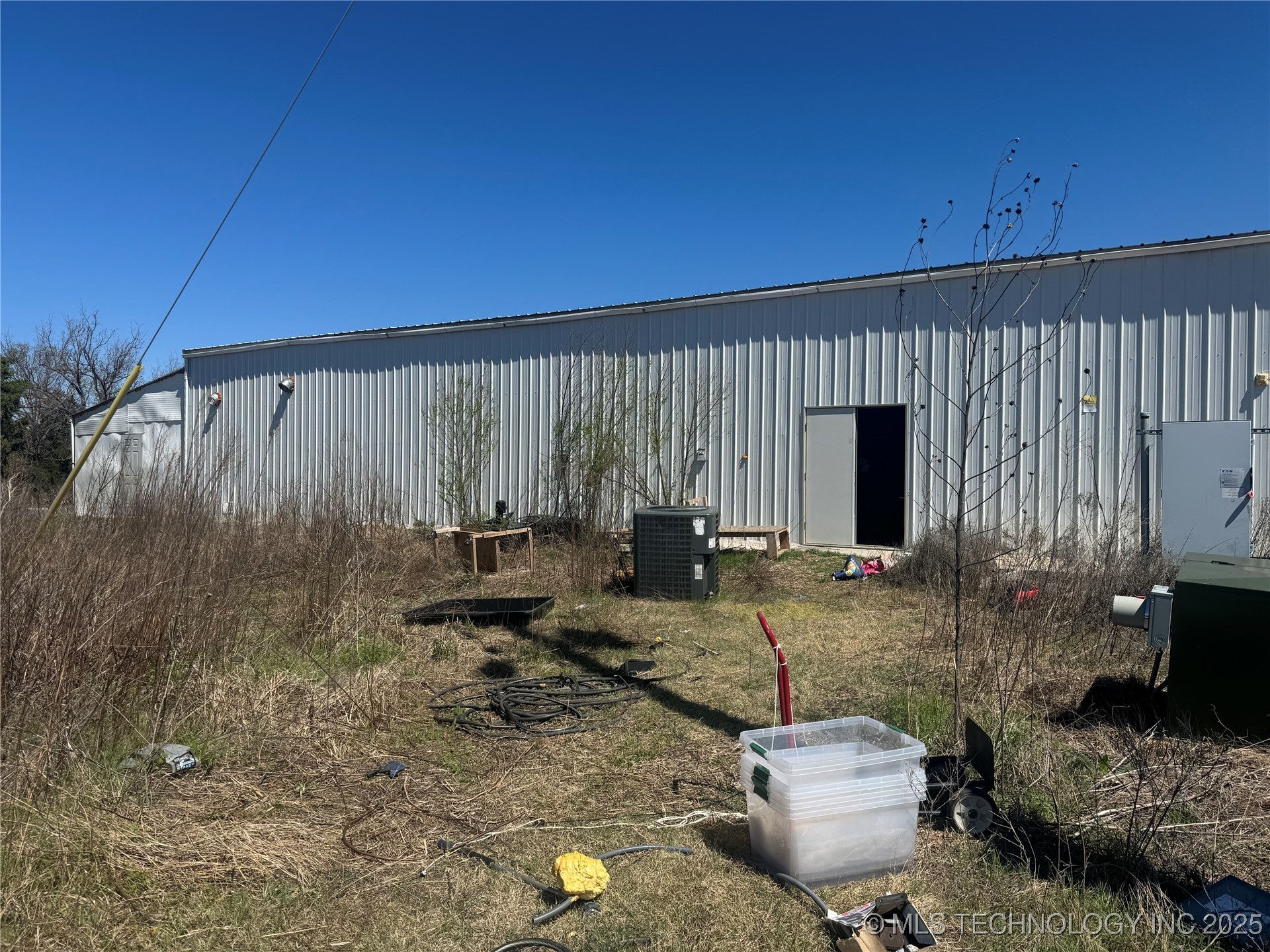 19500 E 6th Street Property Photo 9