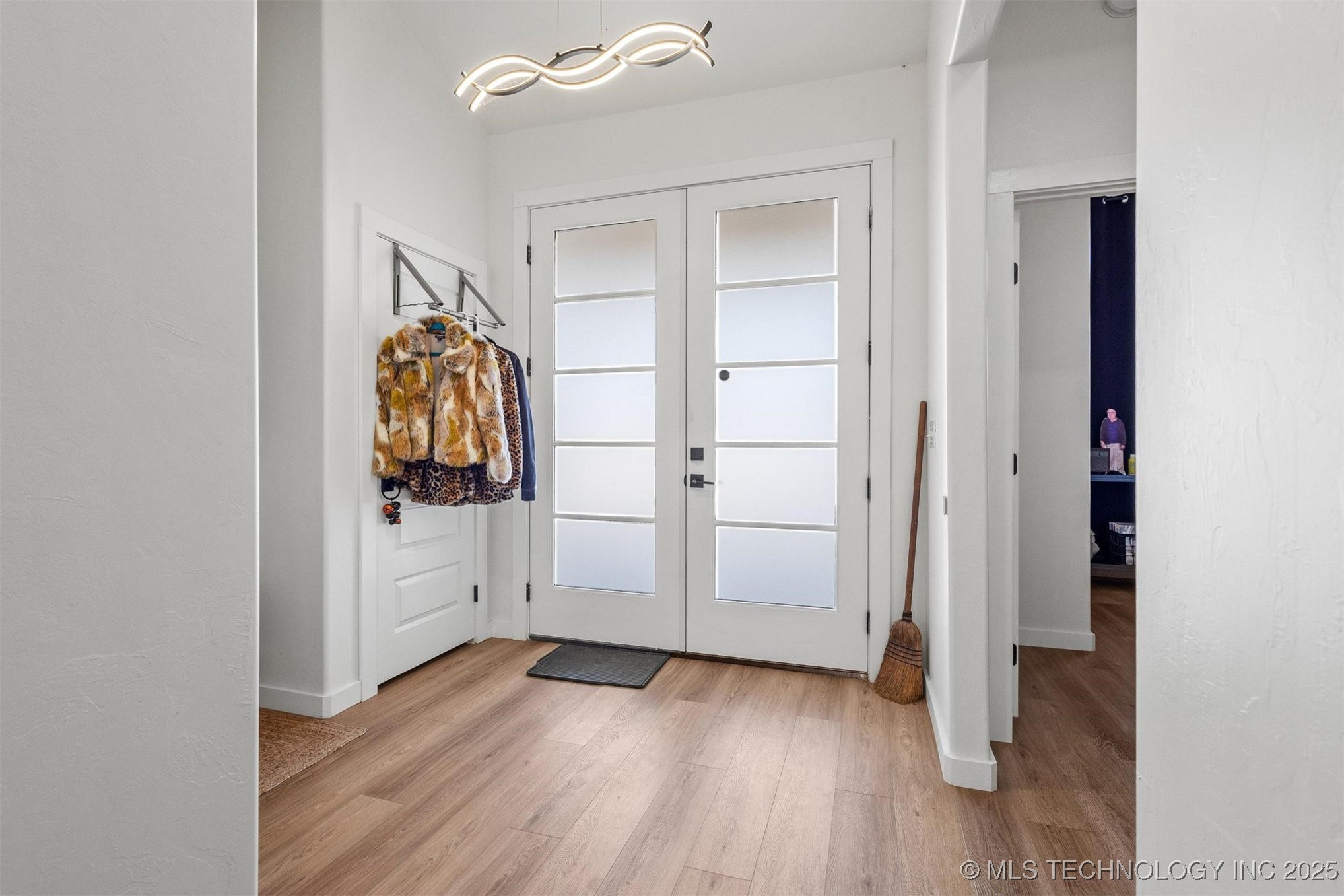 11817 Maximus Lane Property Photo 7