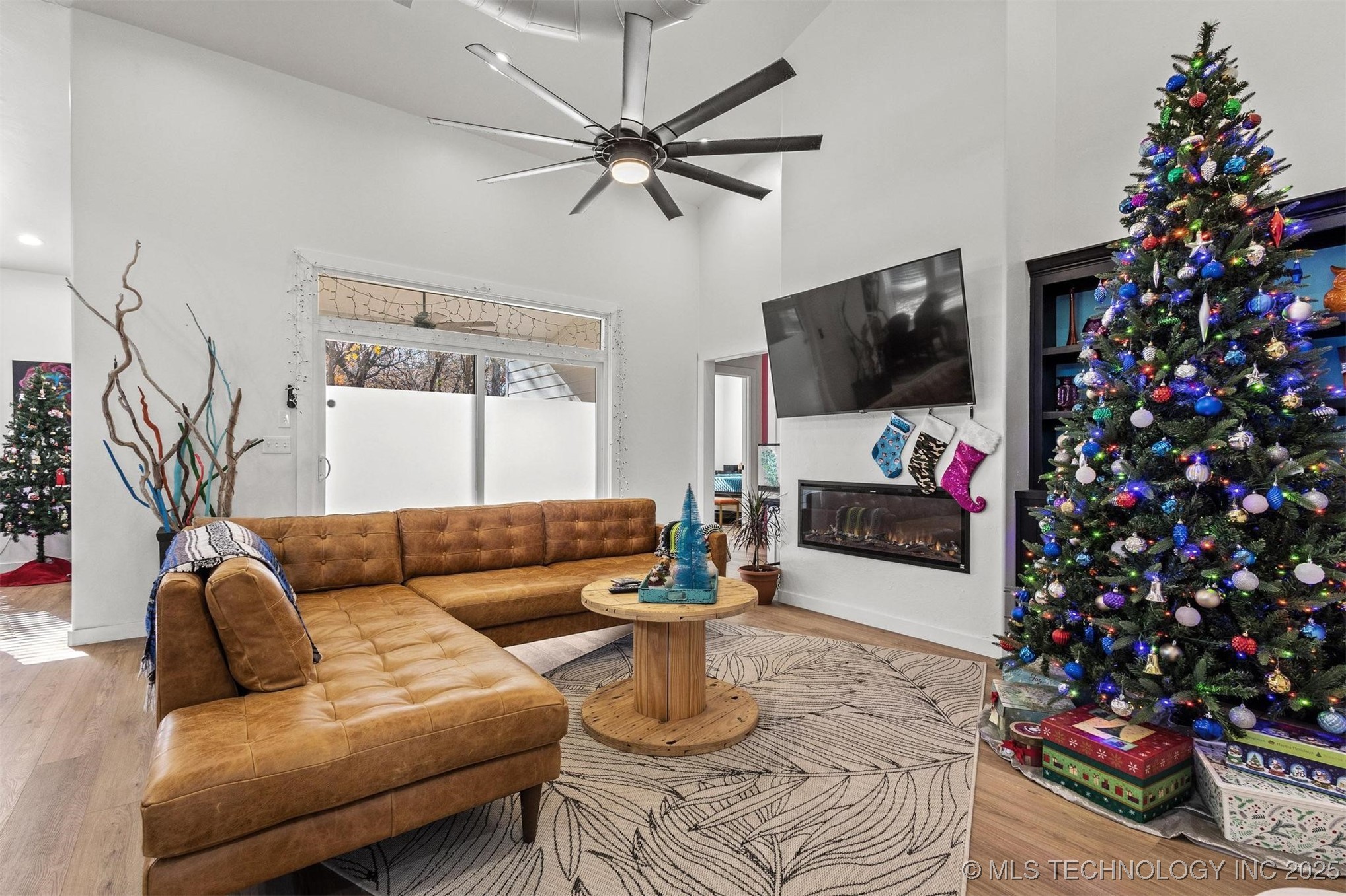 11817 Maximus Lane Property Photo 11