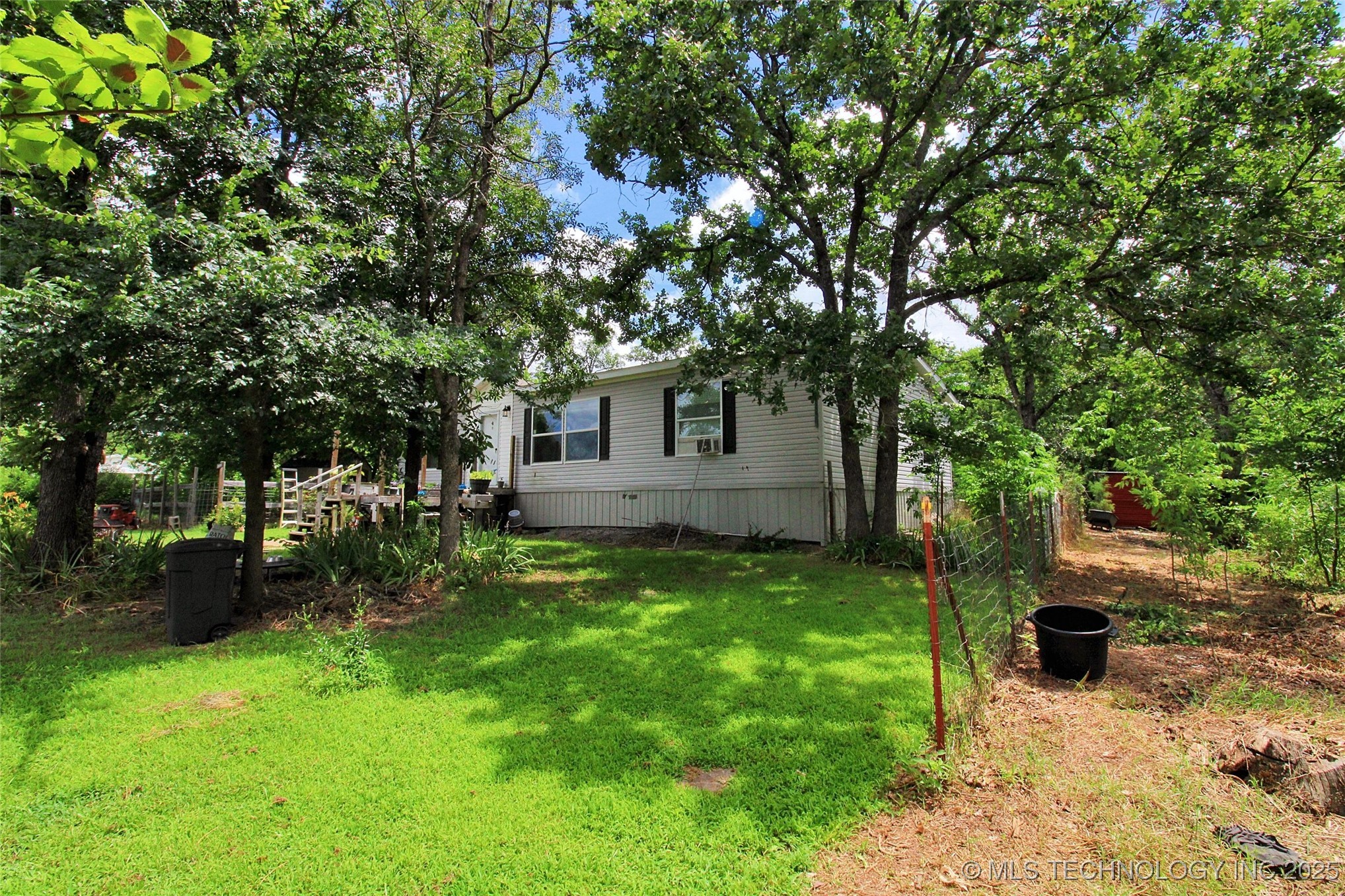 21098 S 495 Road Property Photo 8