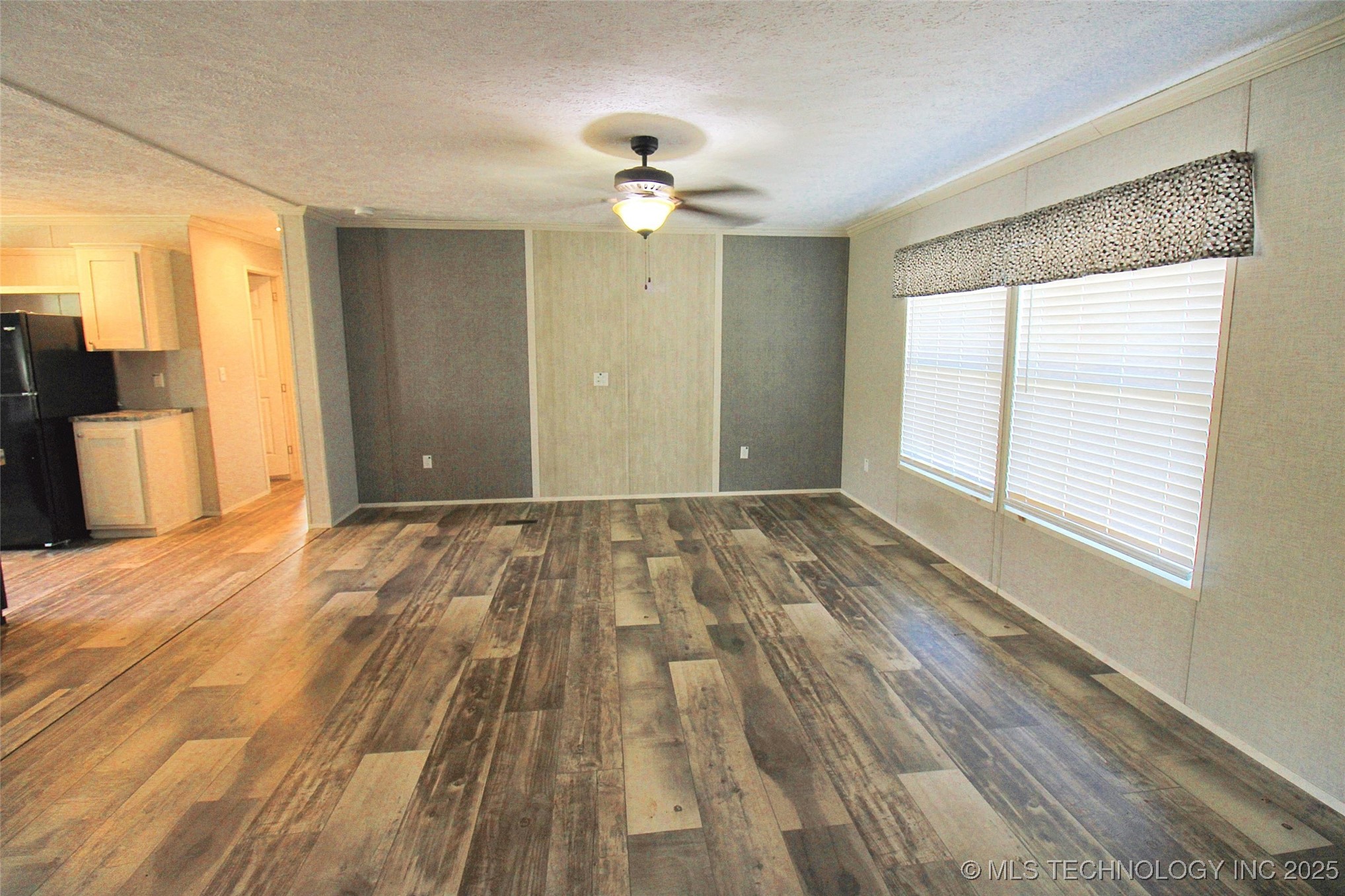 21098 S 495 Road Property Photo 11