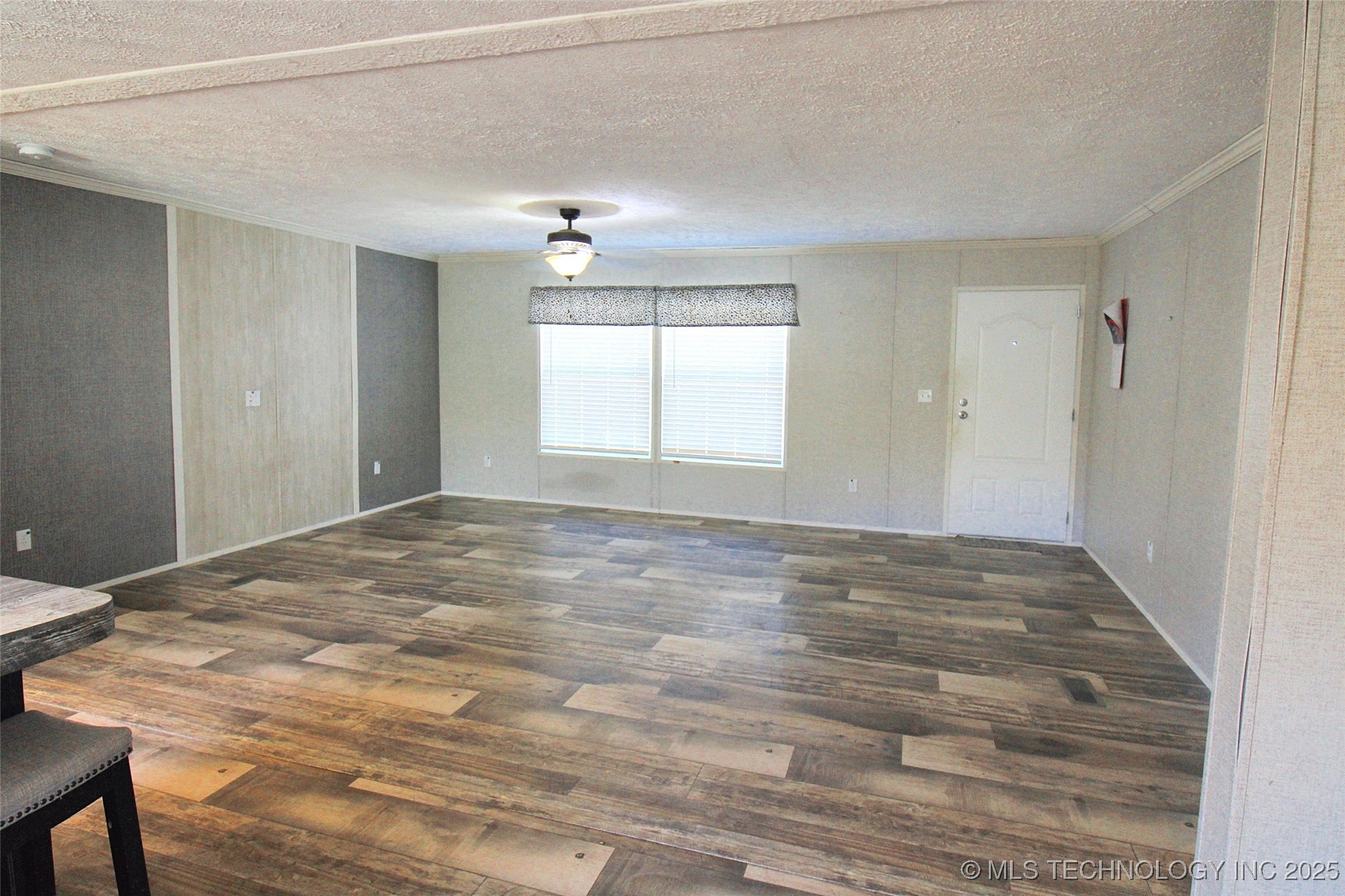 21098 S 495 Road Property Photo 12