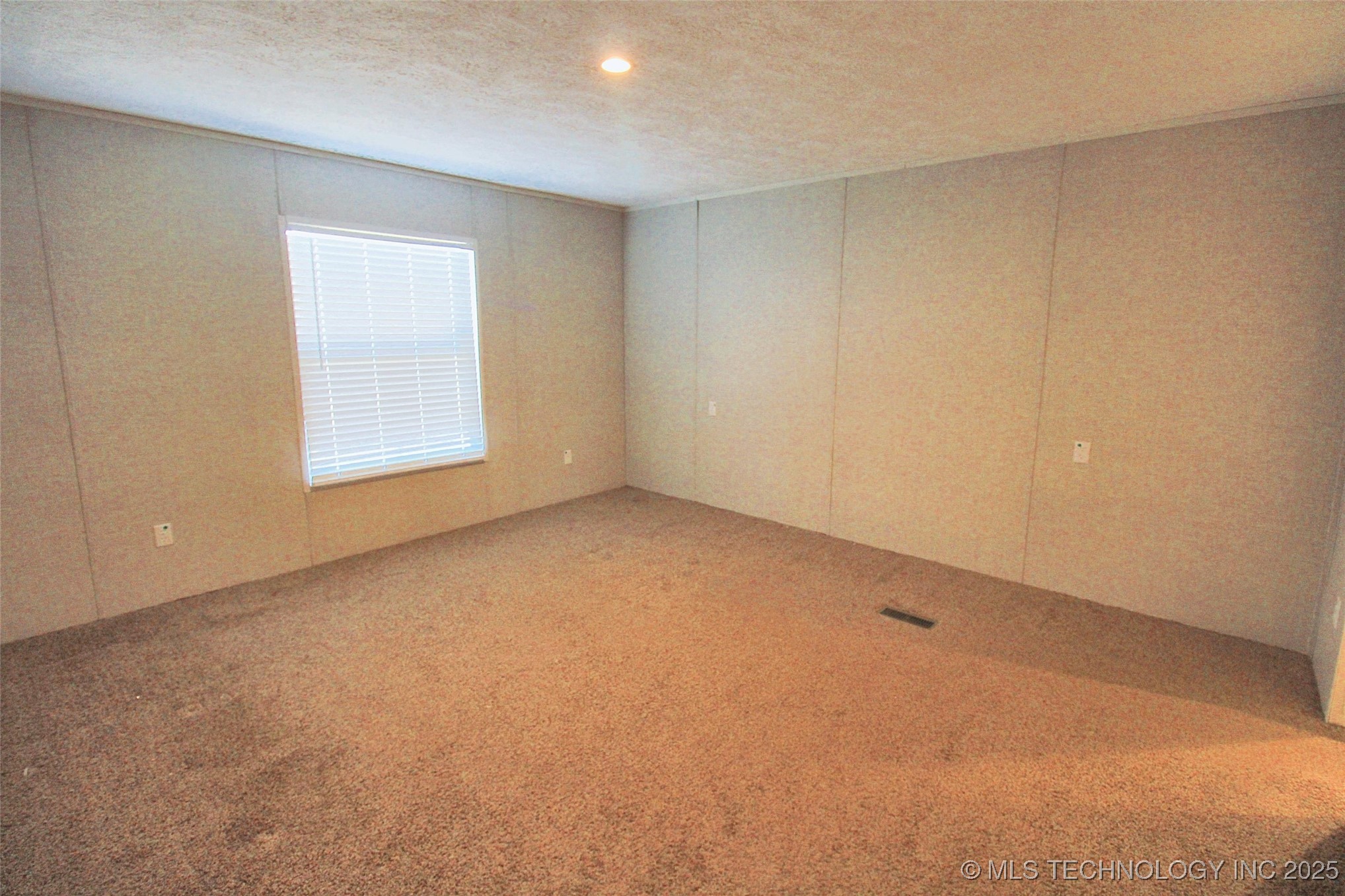 21098 S 495 Road Property Photo 19