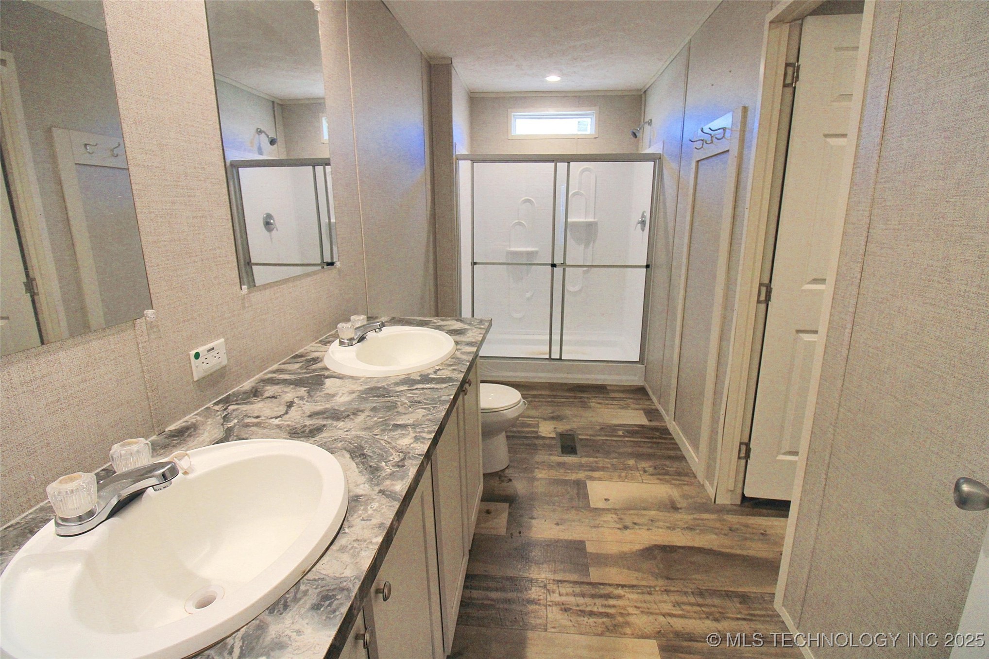 21098 S 495 Road Property Photo 21