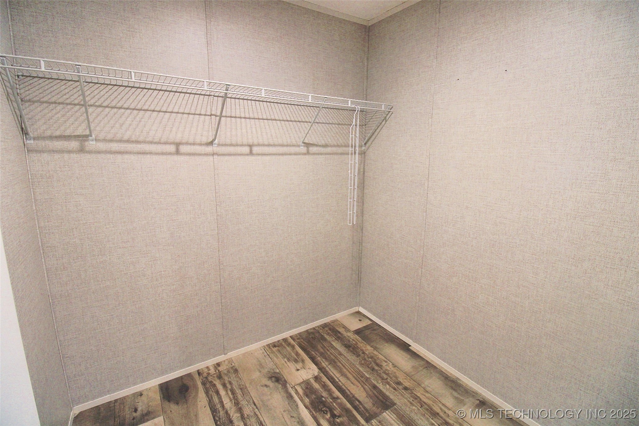 21098 S 495 Road Property Photo 24