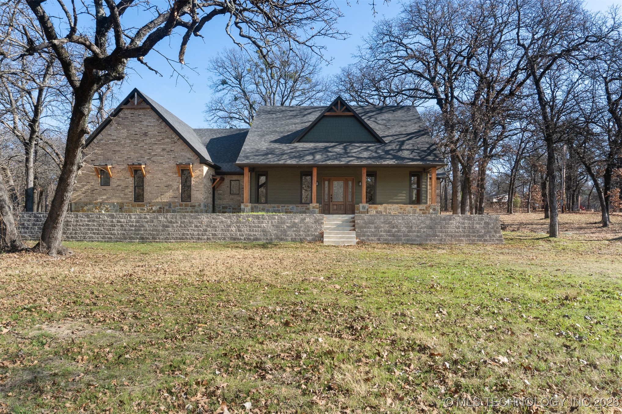 1409 Woodland Circle Property Photo 2