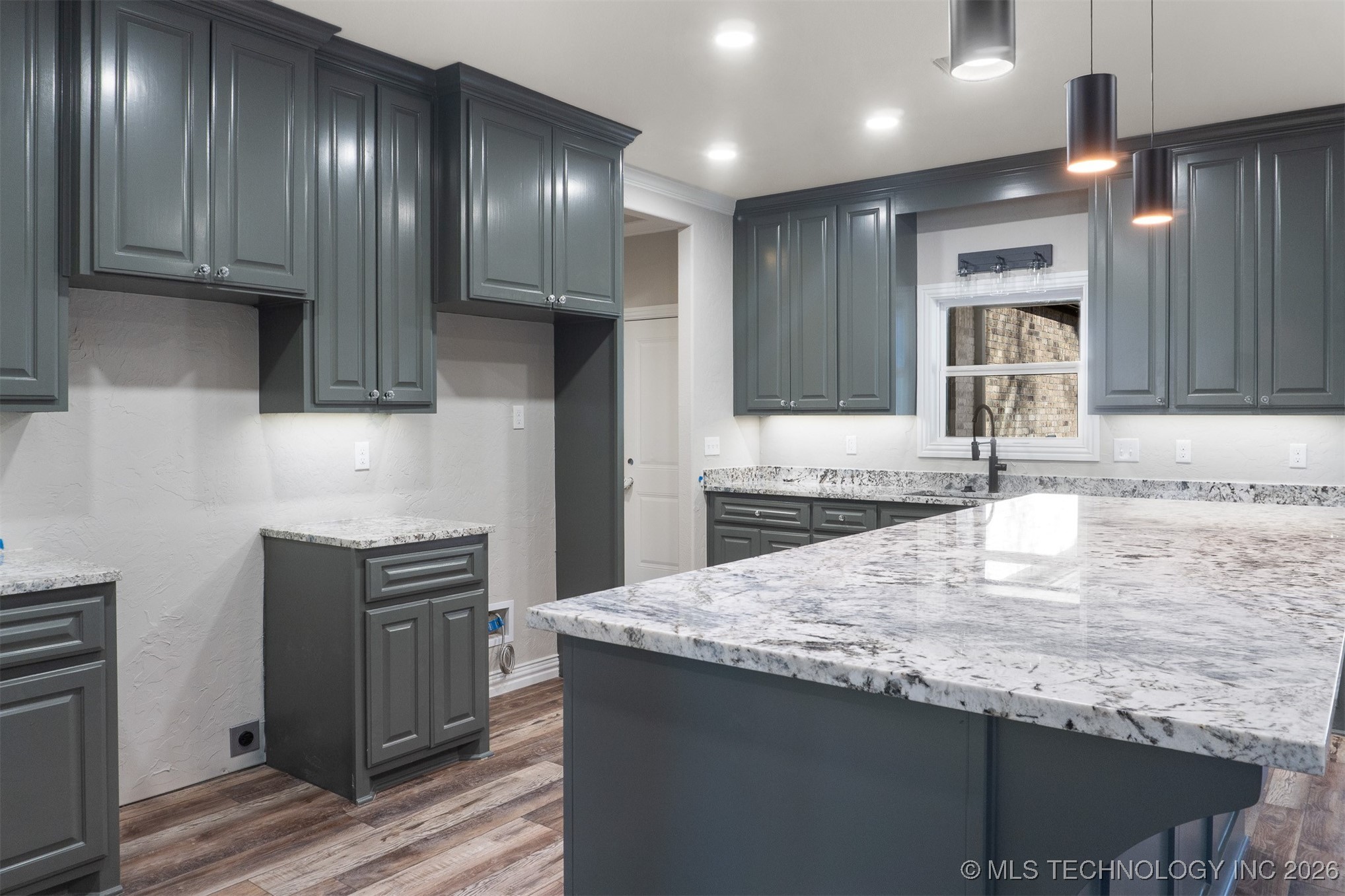 1409 Woodland Circle Property Photo 14