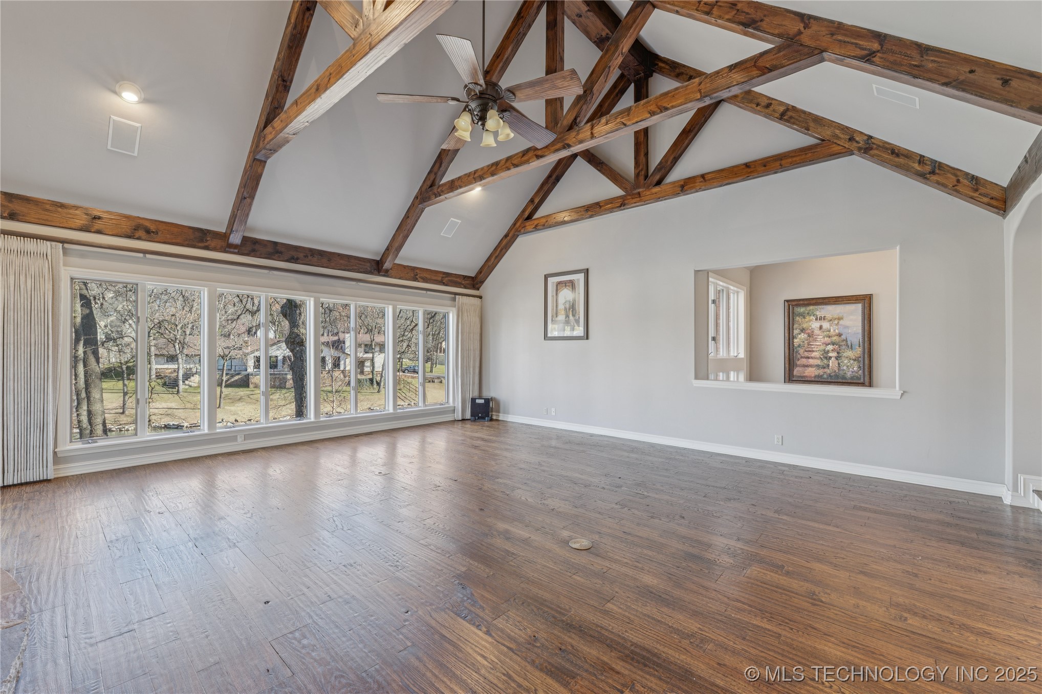 9701 S Richmond Avenue Property Photo 7