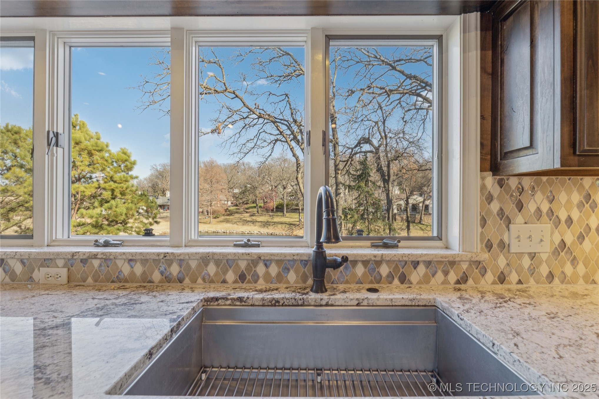 9701 S Richmond Avenue Property Photo 13