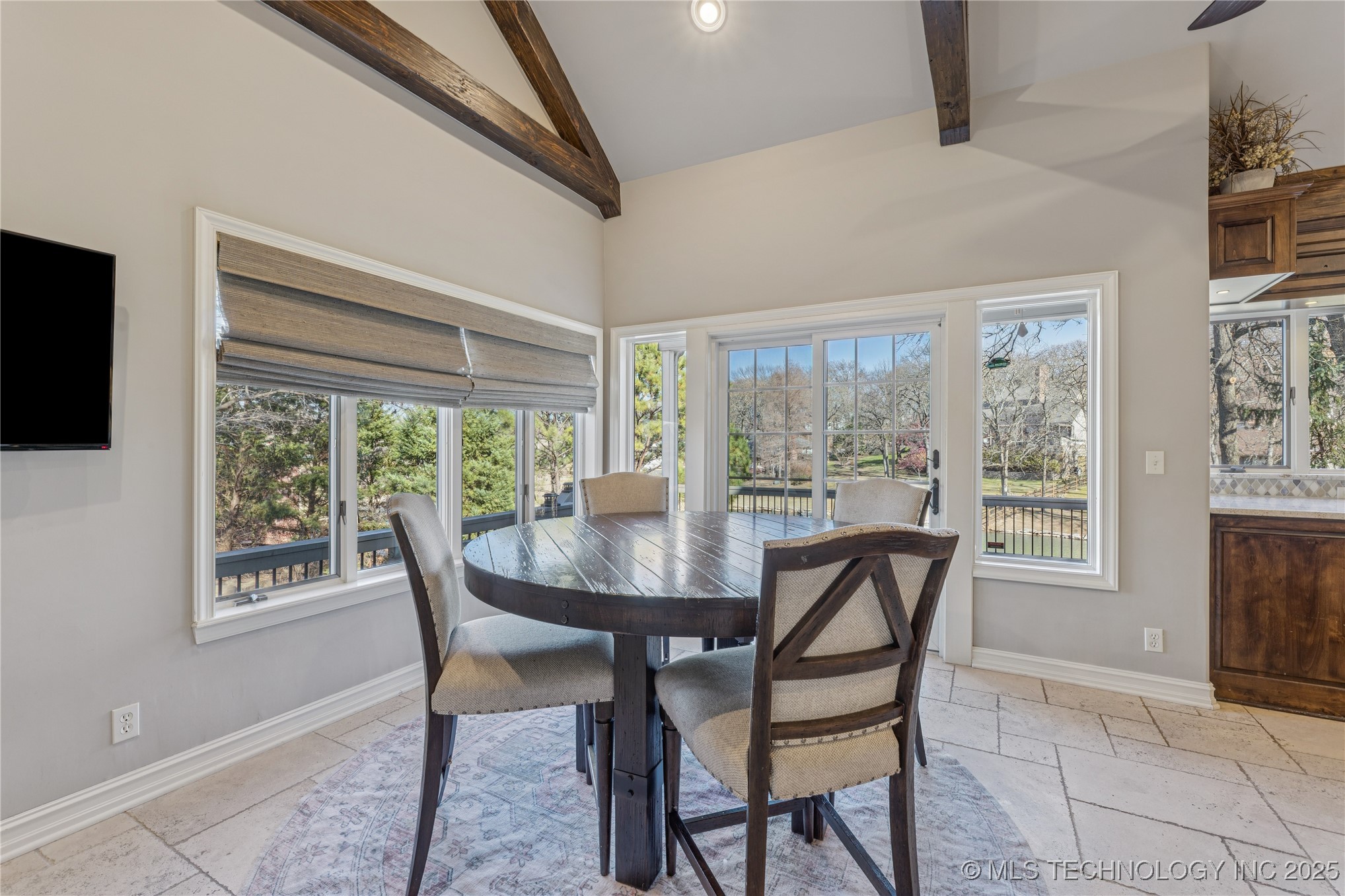 9701 S Richmond Avenue Property Photo 16