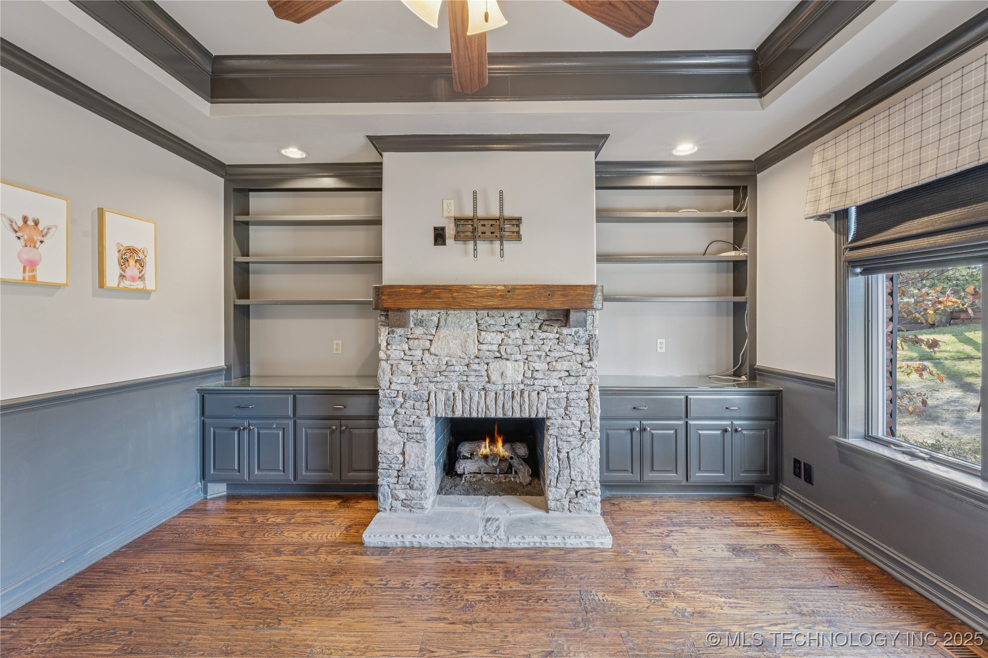 9701 S Richmond Avenue Property Photo 19