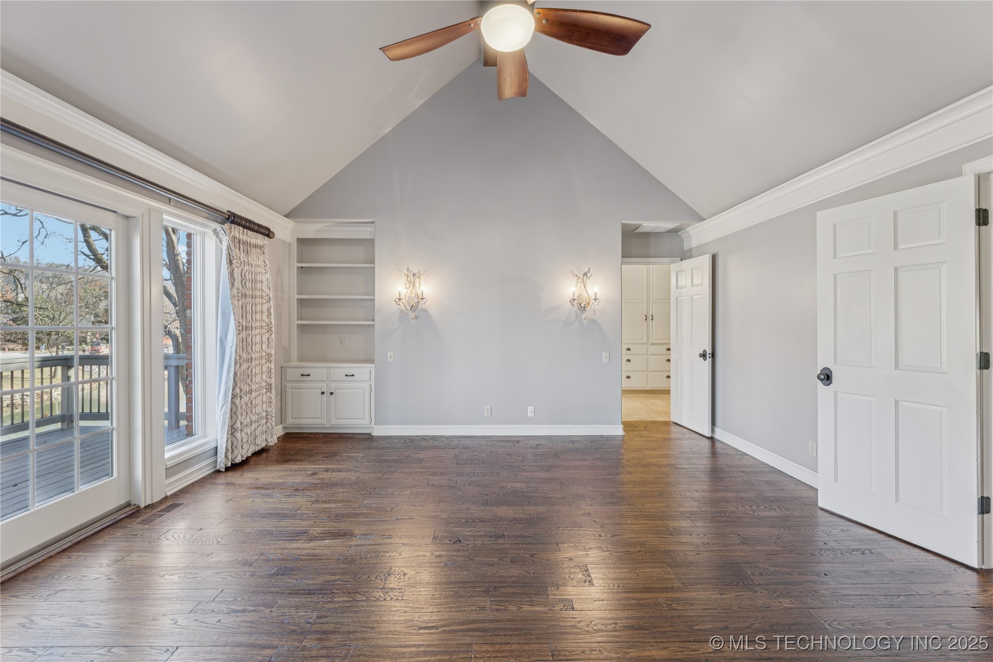 9701 S Richmond Avenue Property Photo 21