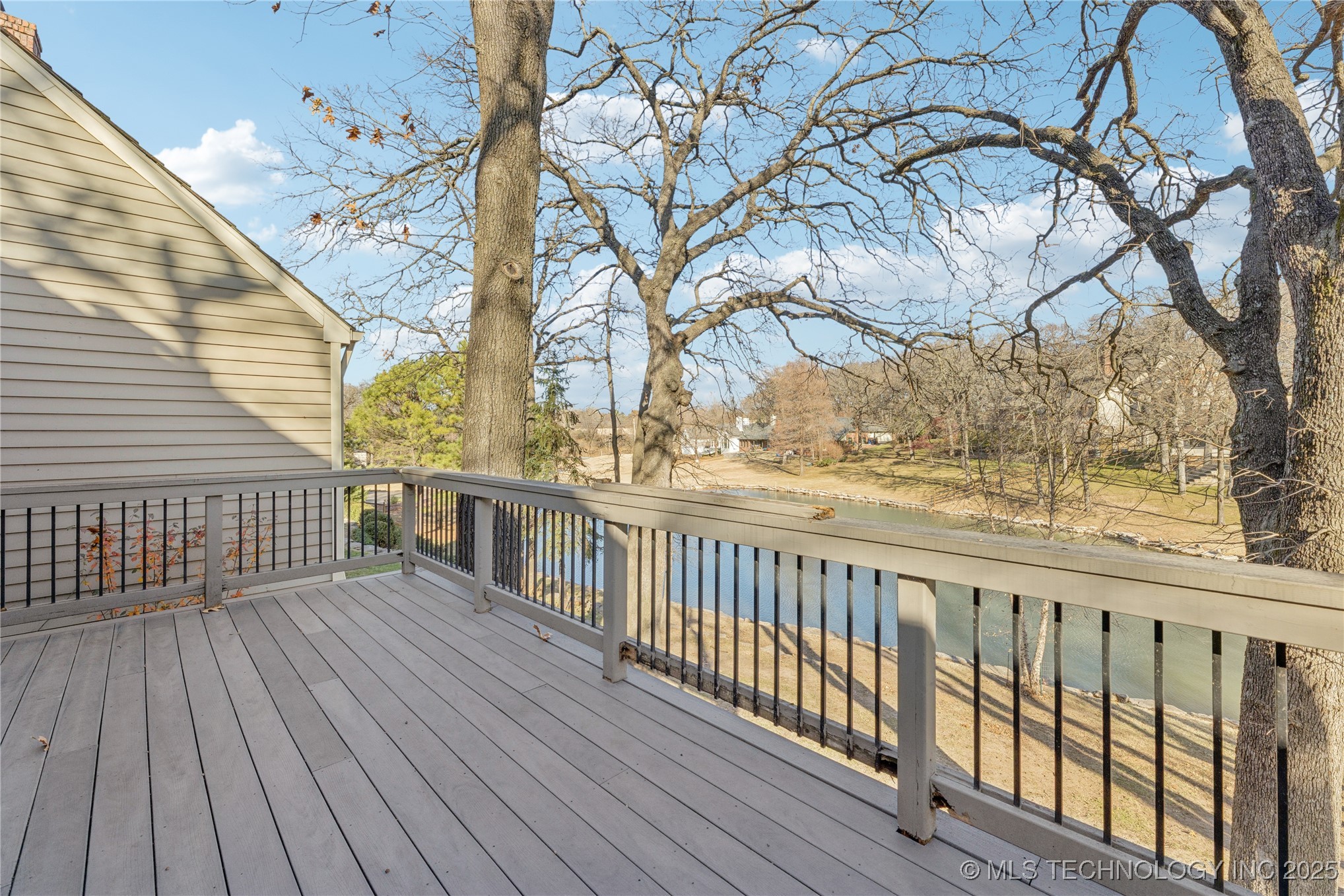 9701 S Richmond Avenue Property Photo 23