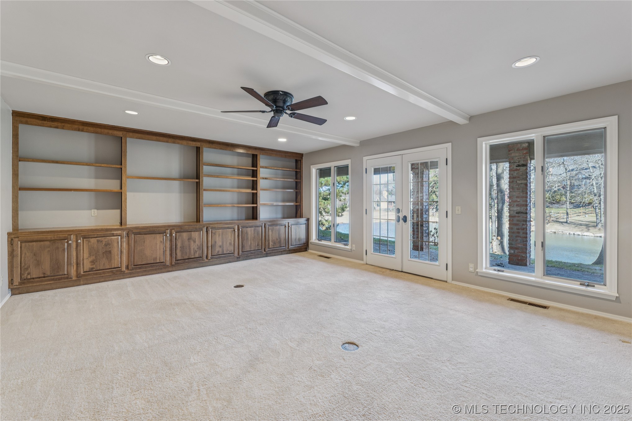 9701 S Richmond Avenue Property Photo 33