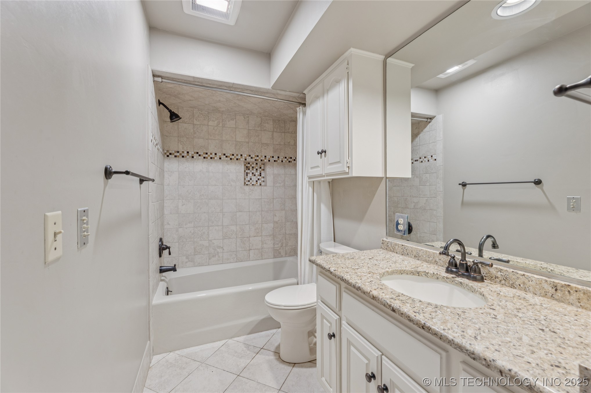 9701 S Richmond Avenue Property Photo 40