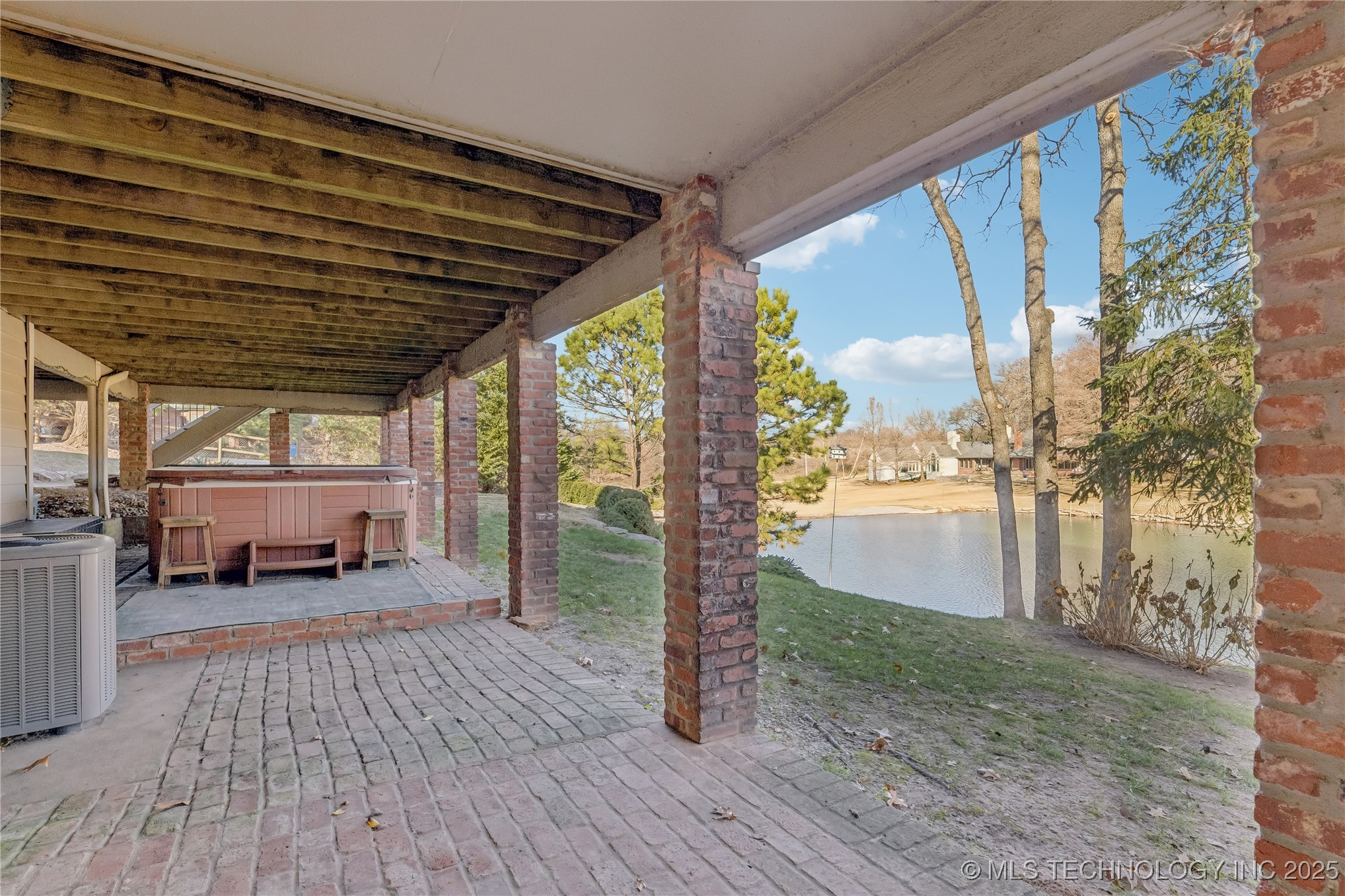 9701 S Richmond Avenue Property Photo 44