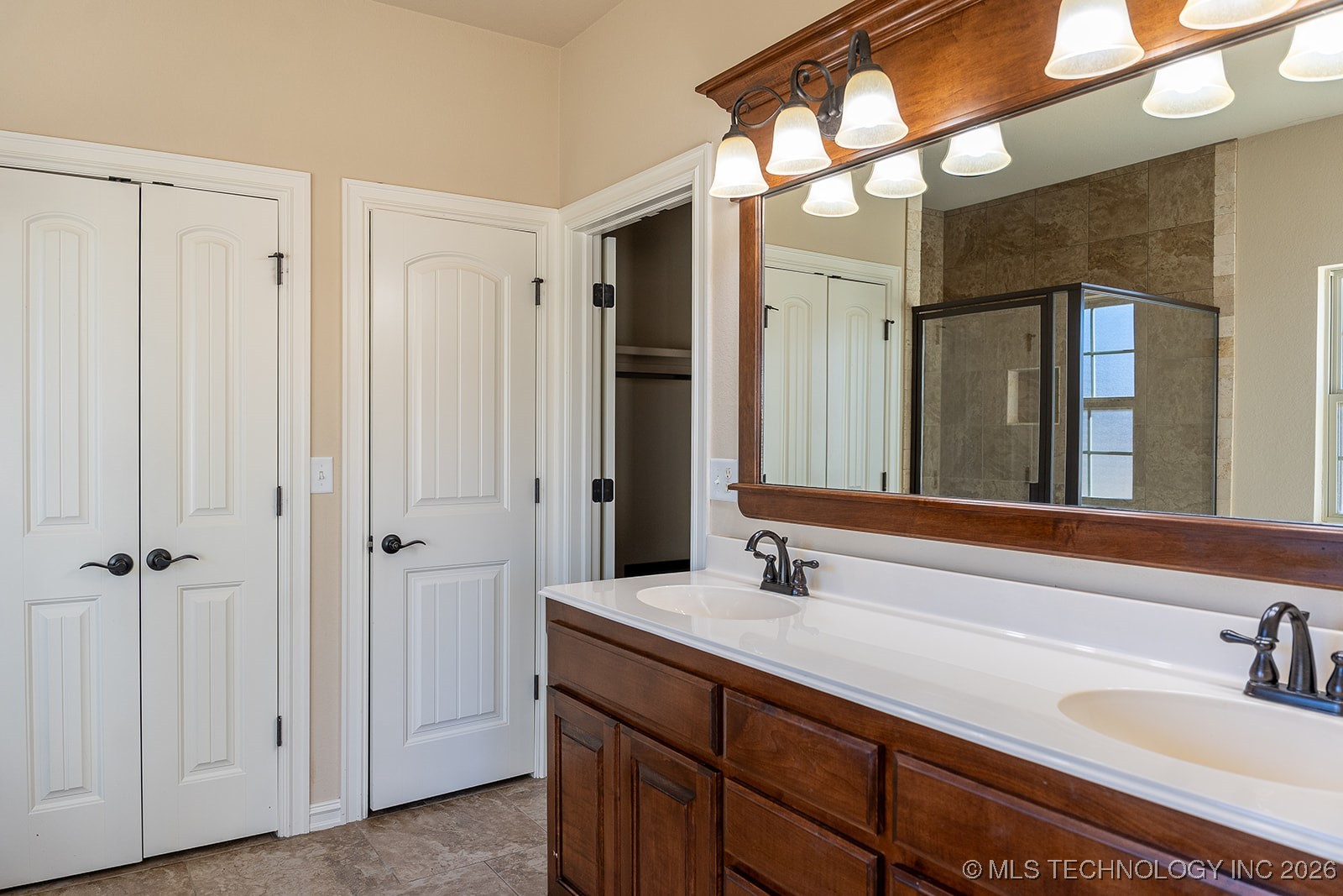 6079 E 143rd Street S Property Photo 16