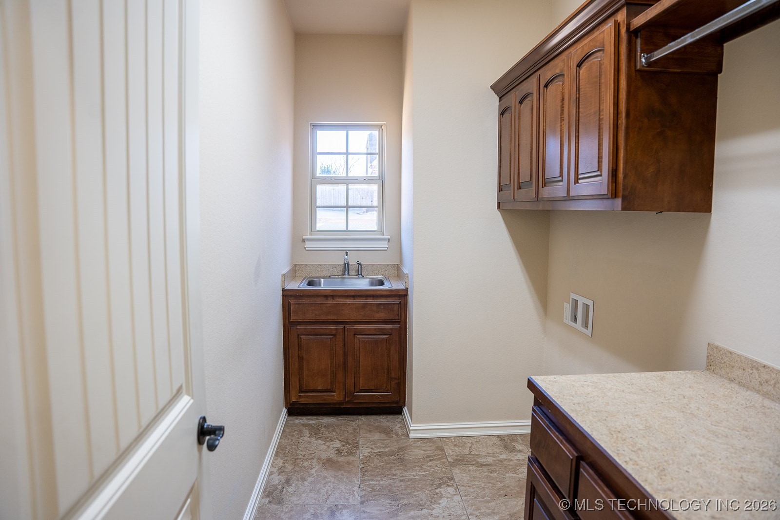 6079 E 143rd Street S Property Photo 20