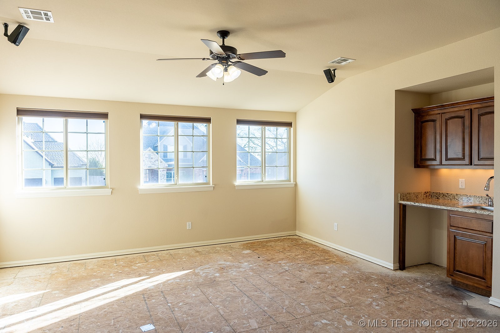 6079 E 143rd Street S Property Photo 23