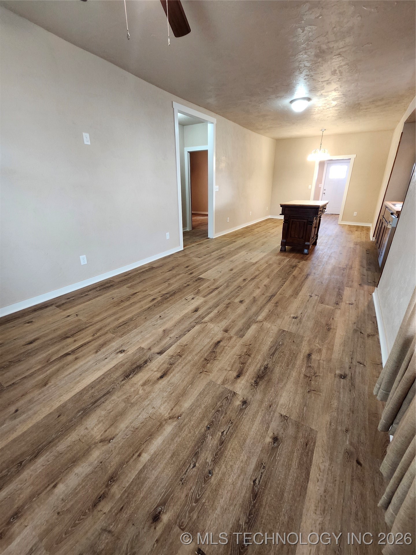 604 N Oak Street Property Photo 4