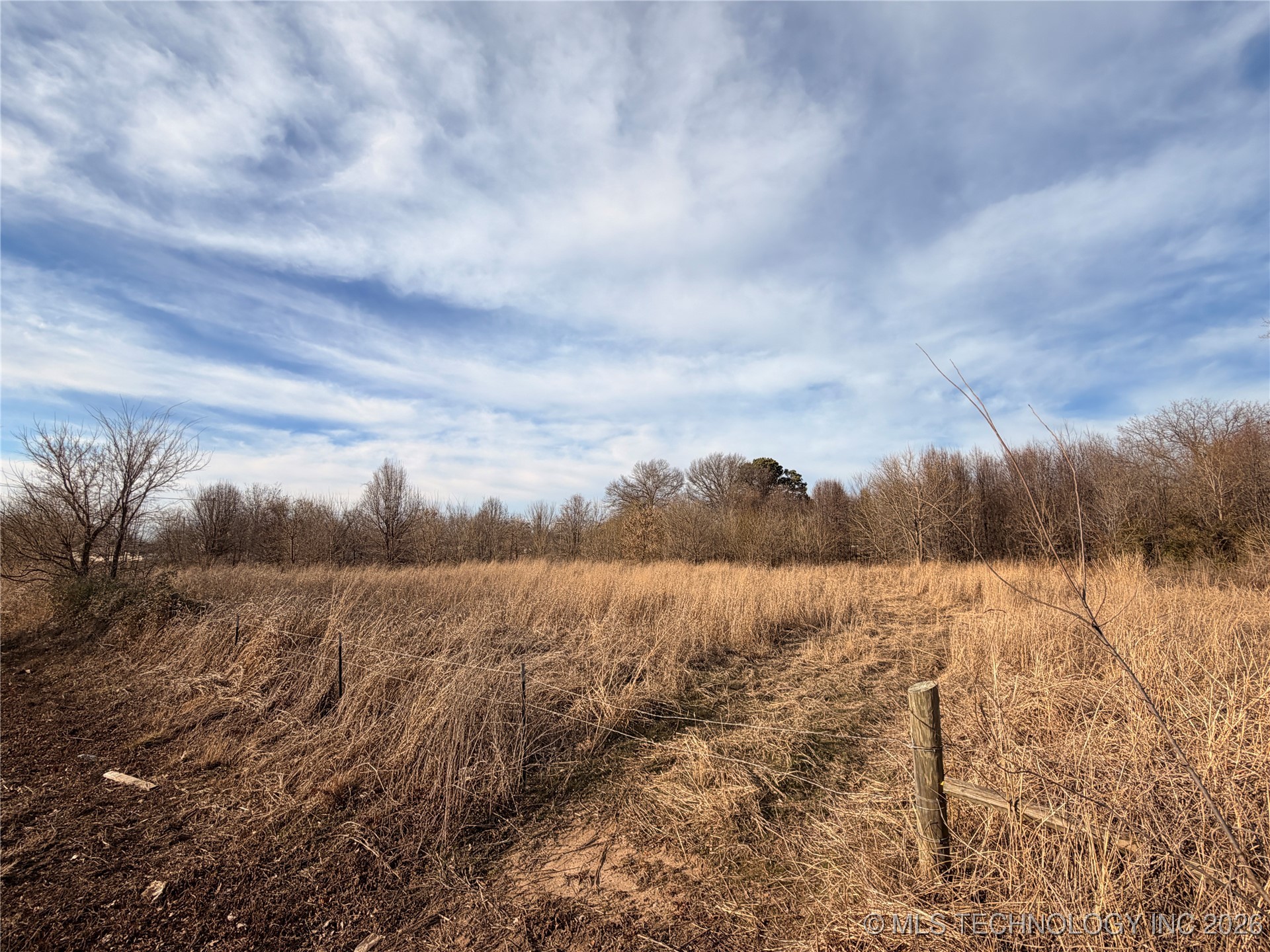 S 33rd West Avenue Property Photo 4