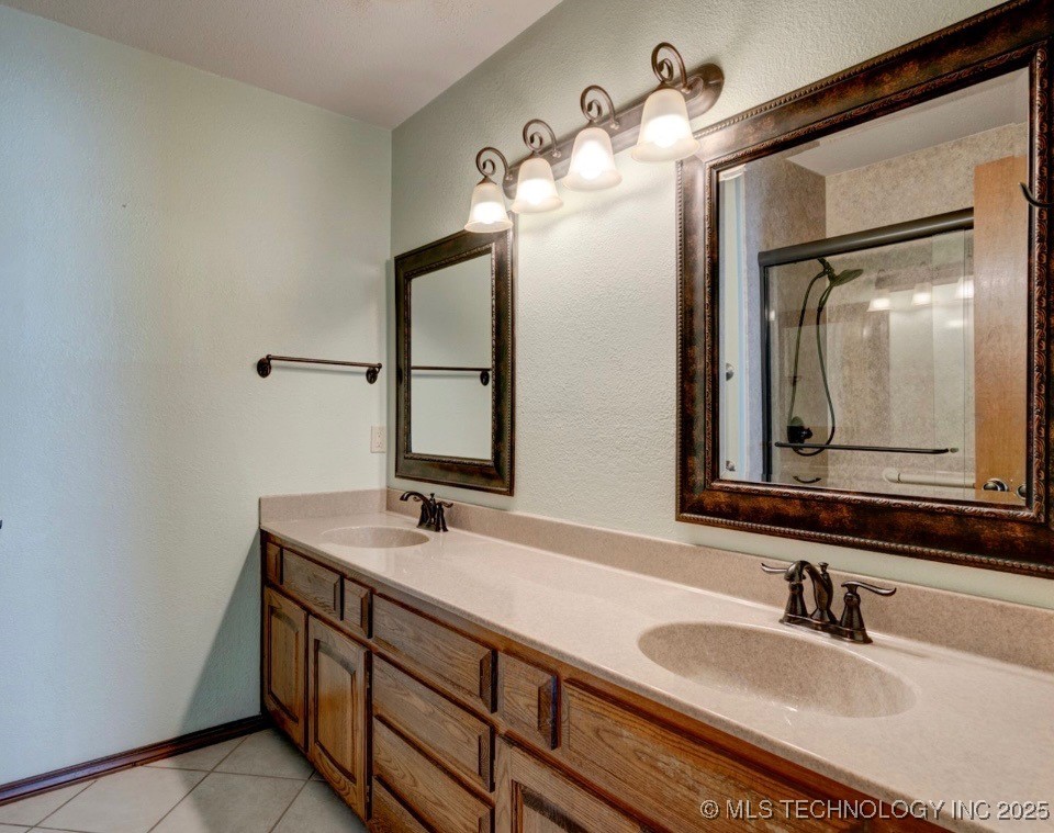 2420 S Elder Avenue Property Photo 14