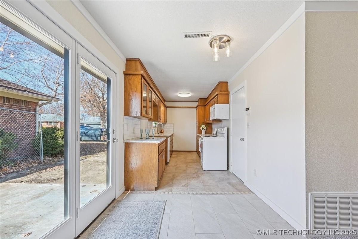 4808 S 87th East Avenue Property Photo 15