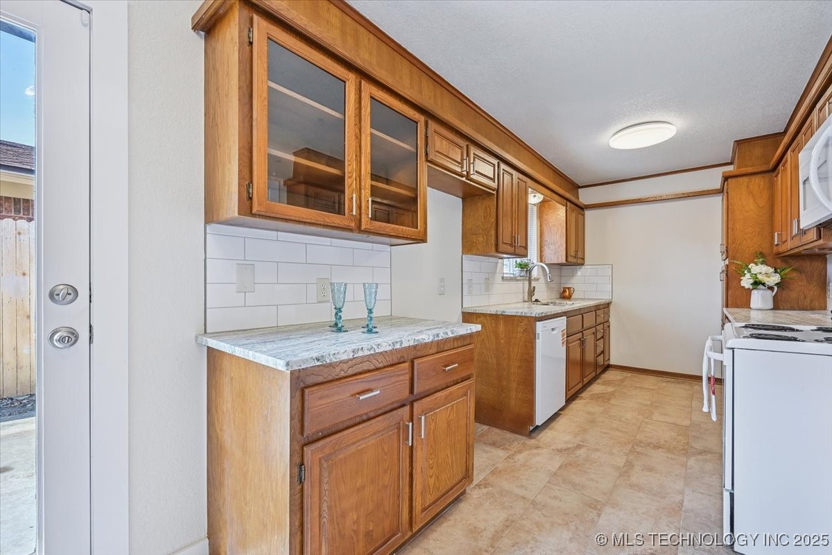 4808 S 87th East Avenue Property Photo 16