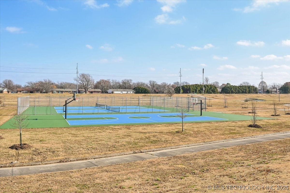 4808 S 87th East Avenue Property Photo 41