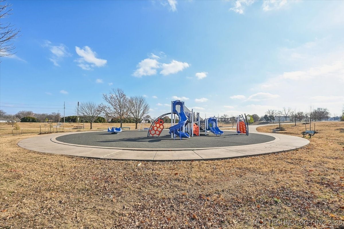 4808 S 87th East Avenue Property Photo 42