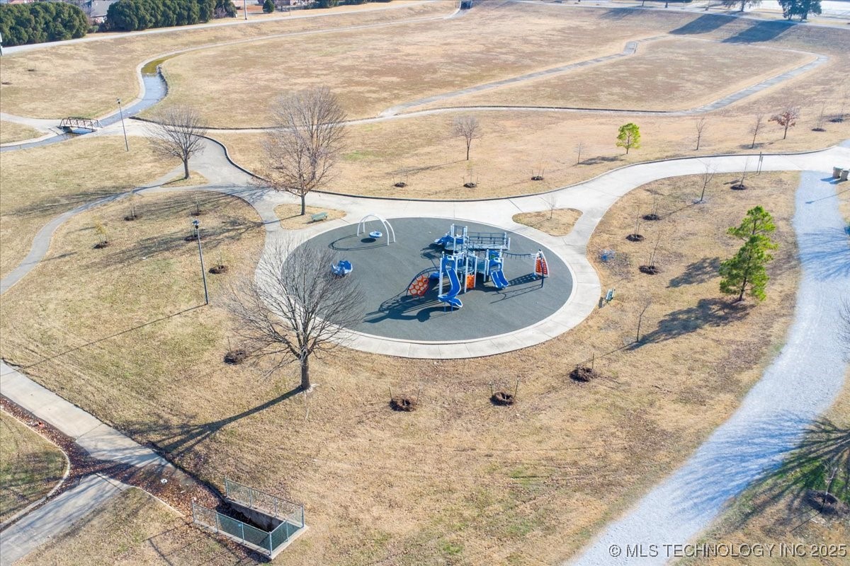 4808 S 87th East Avenue Property Photo 44