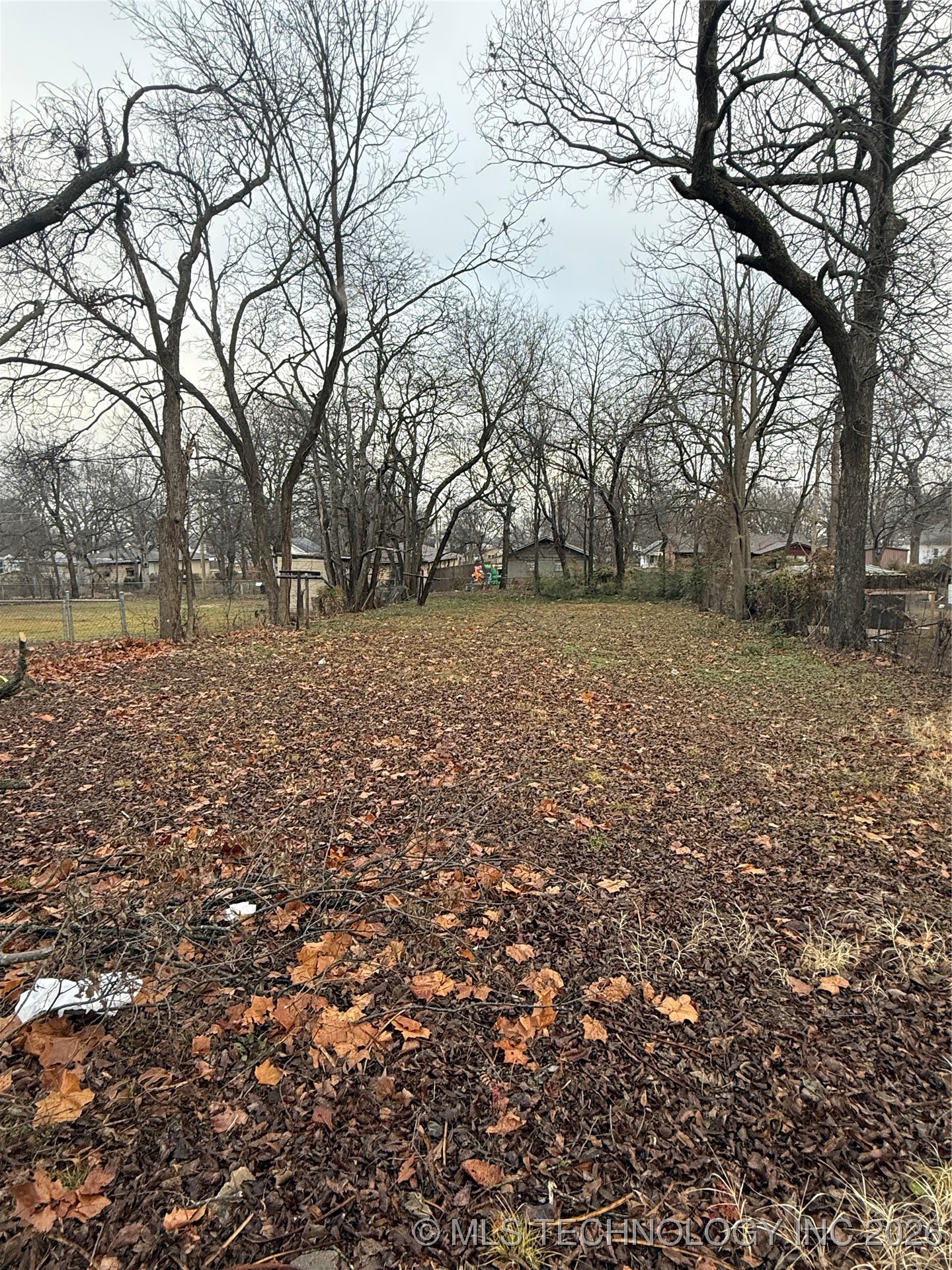 320 W 16th Property Photo 2