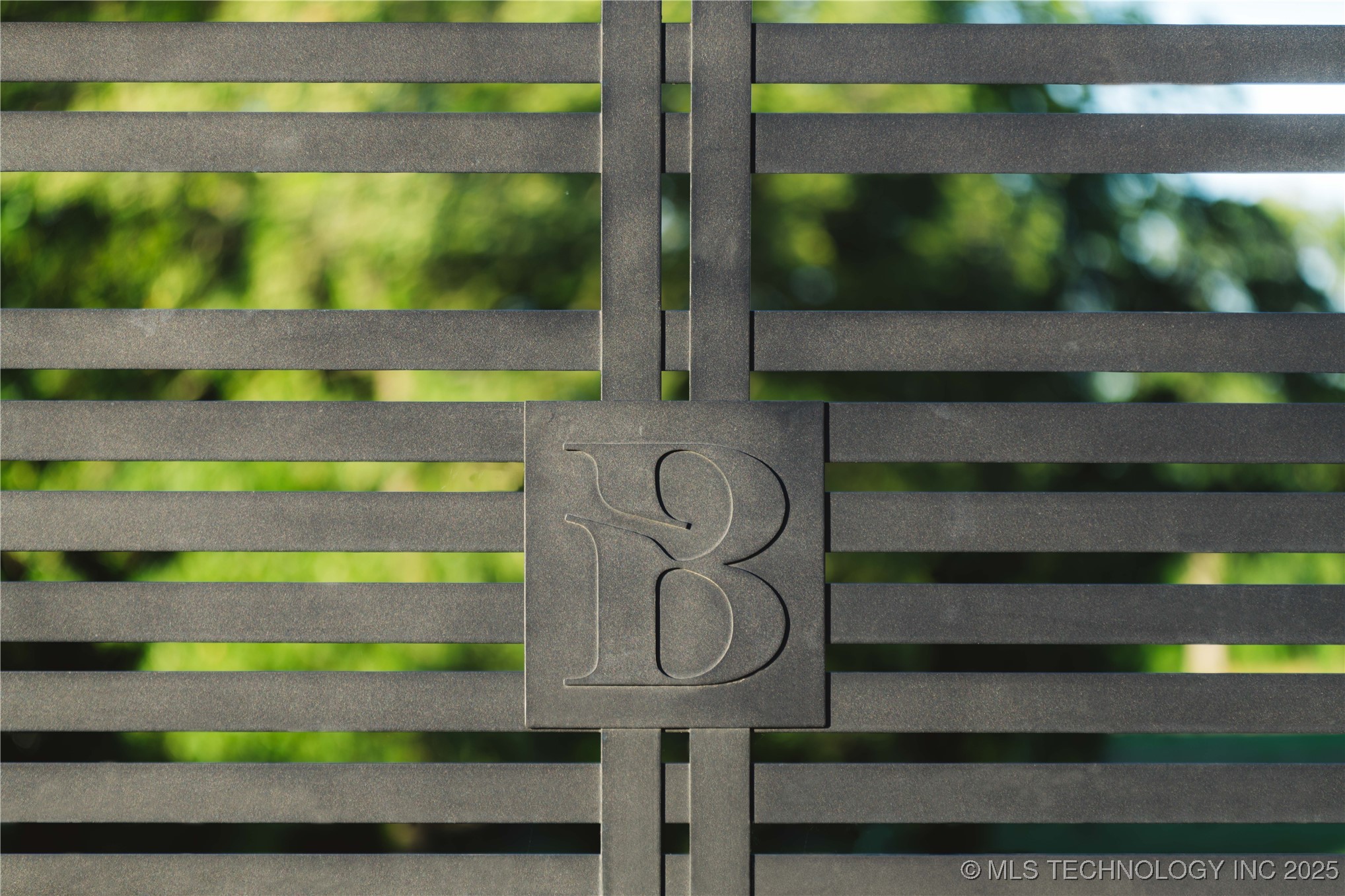 5923 Emberlyn Way Property Photo 4