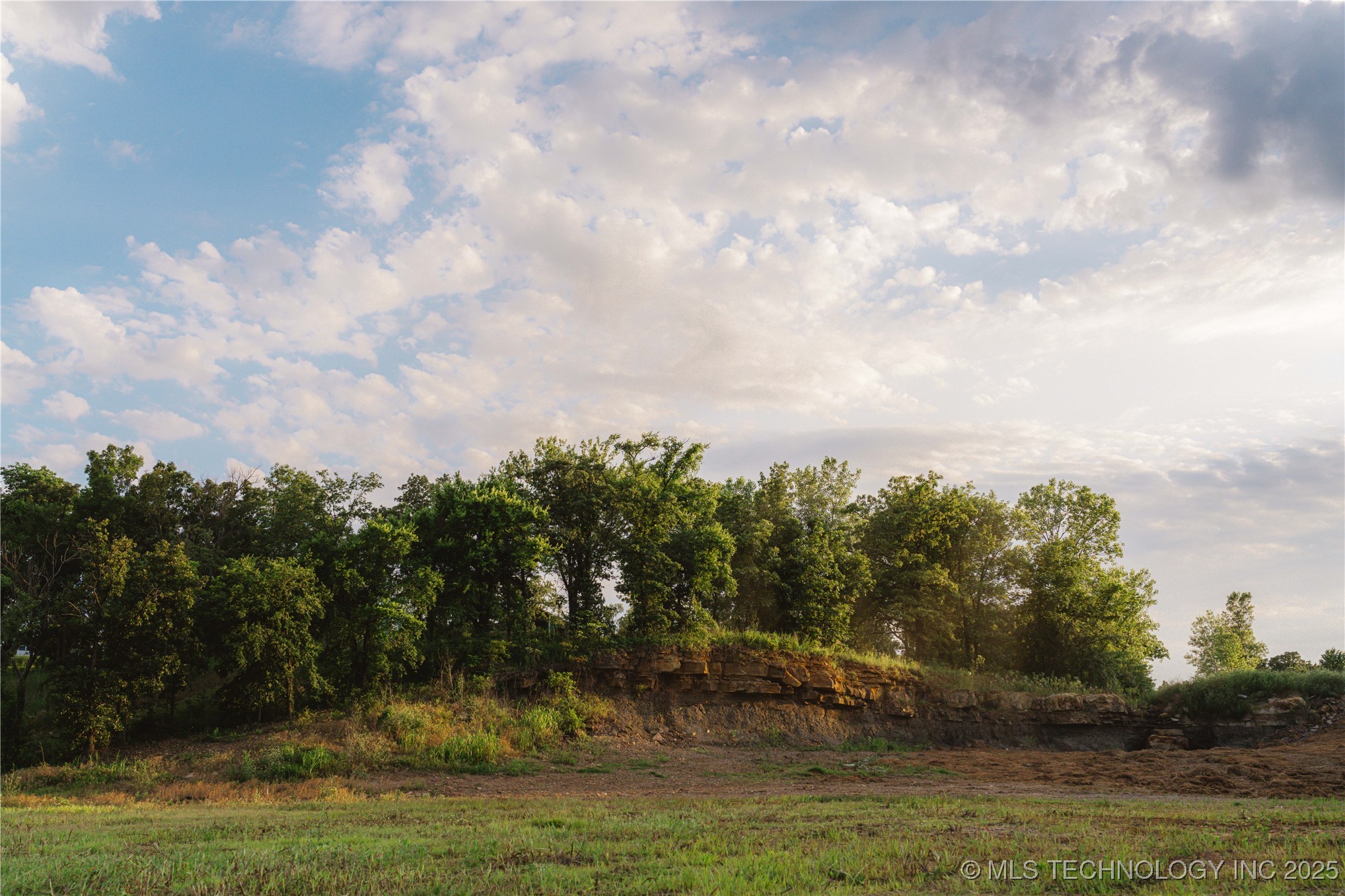 5923 Emberlyn Way Property Photo 18