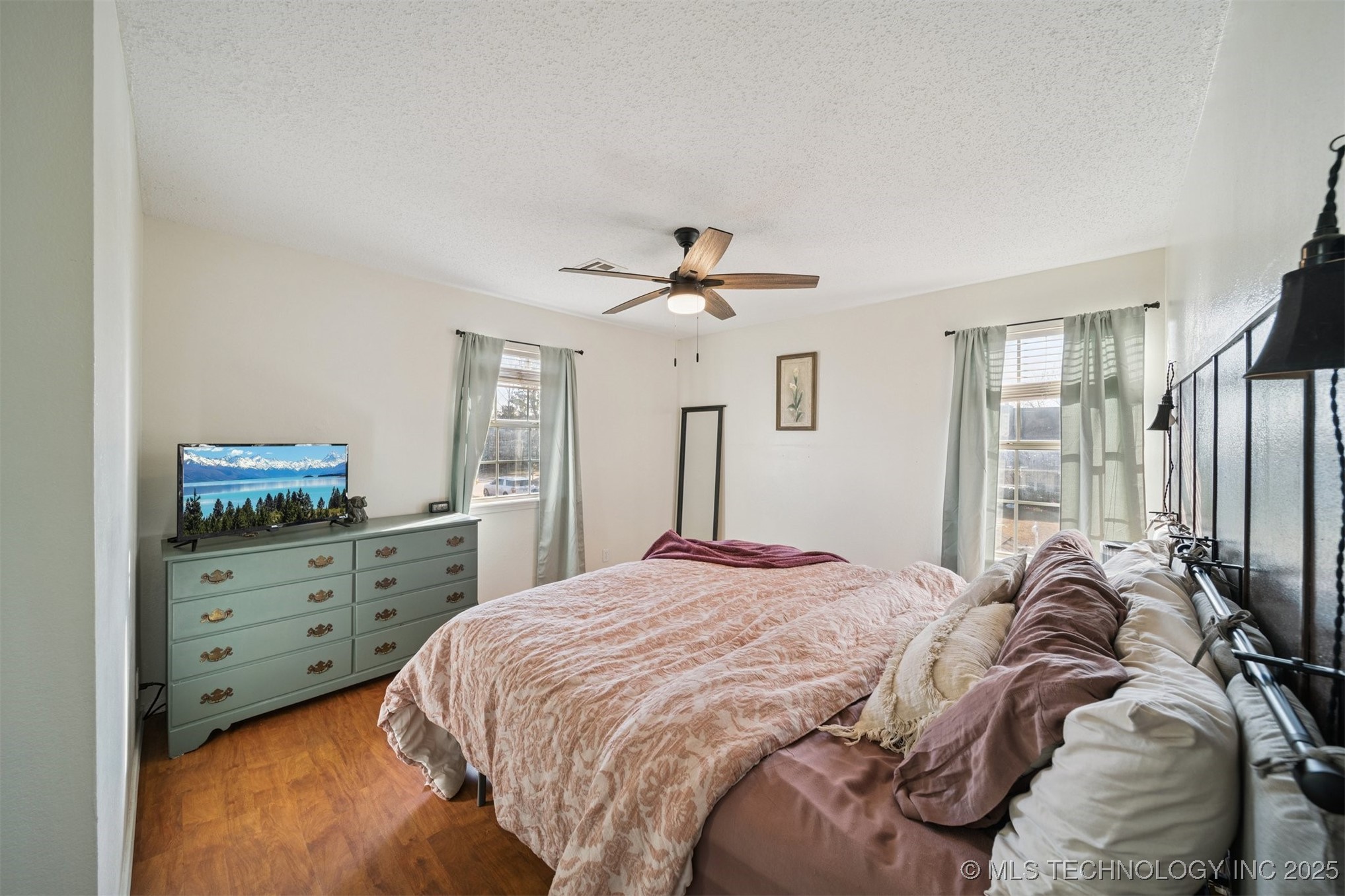 2102 S Missouri Place Property Photo 15